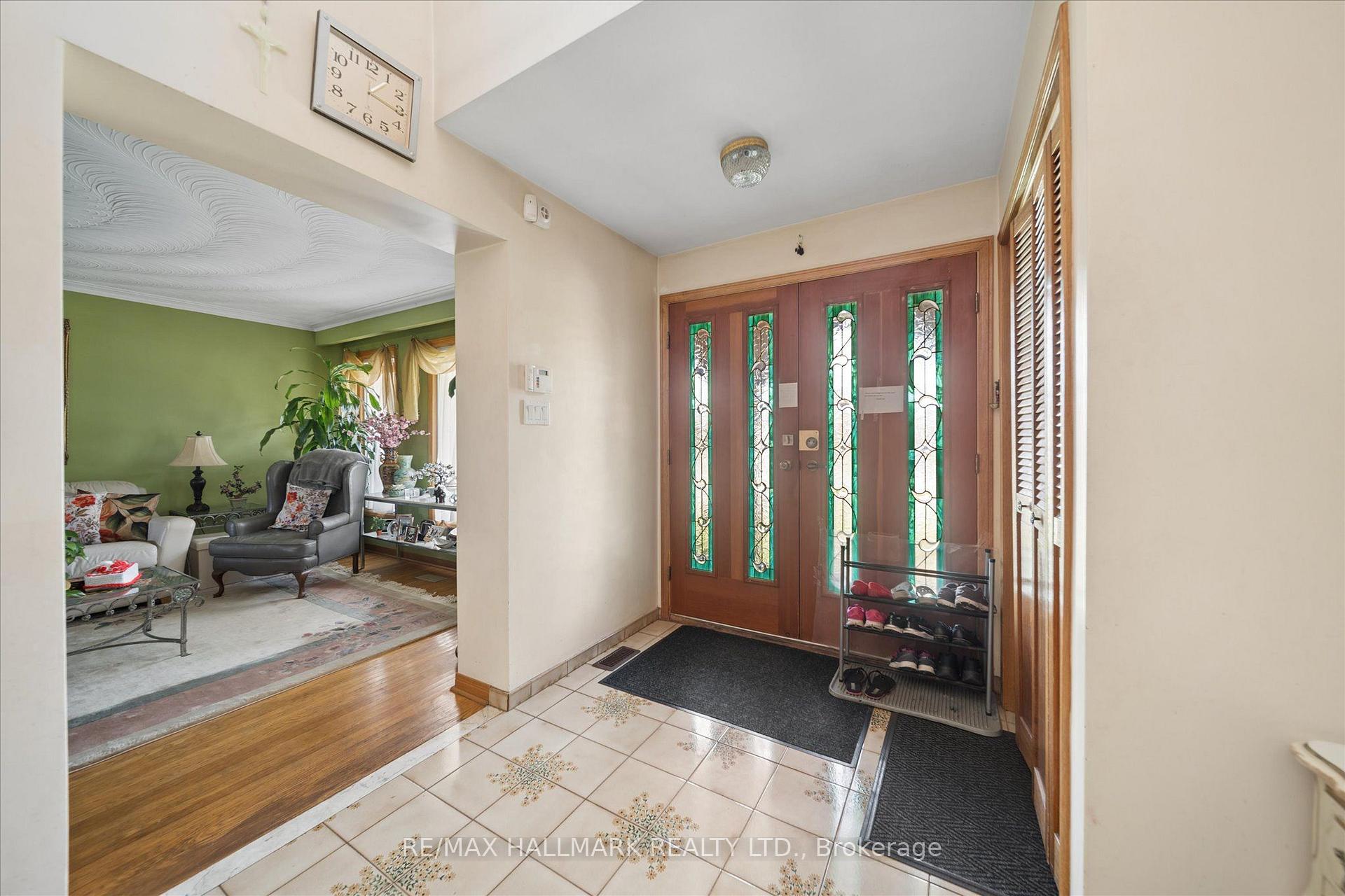 Photo 5 of 16 Ascolda Boulevard, Scarborough, Eglinton East — HOMEH