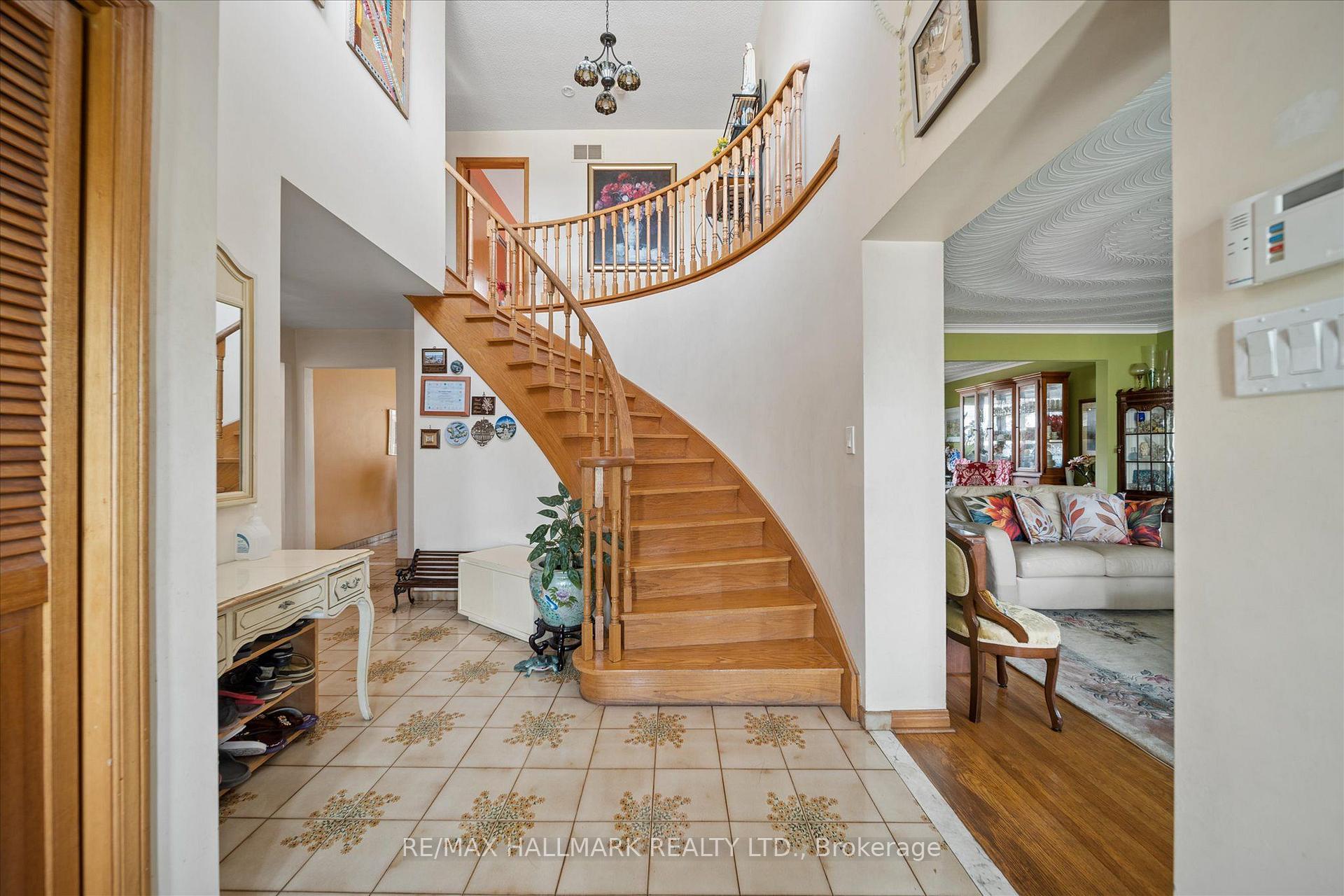 Photo 6 of 16 Ascolda Boulevard, Scarborough, Eglinton East — HOMEH