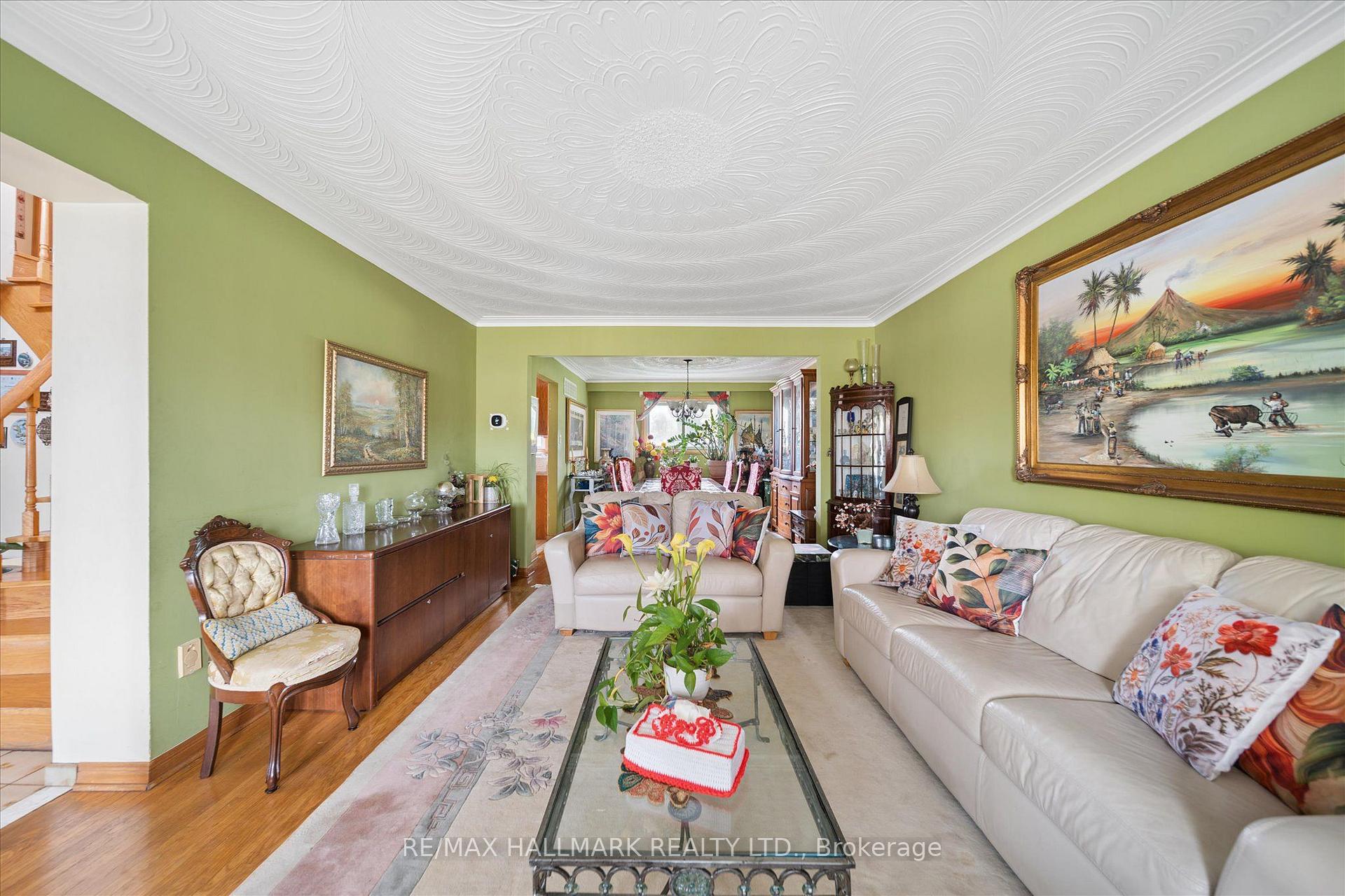 Photo 7 of 16 Ascolda Boulevard, Scarborough, Eglinton East — HOMEH