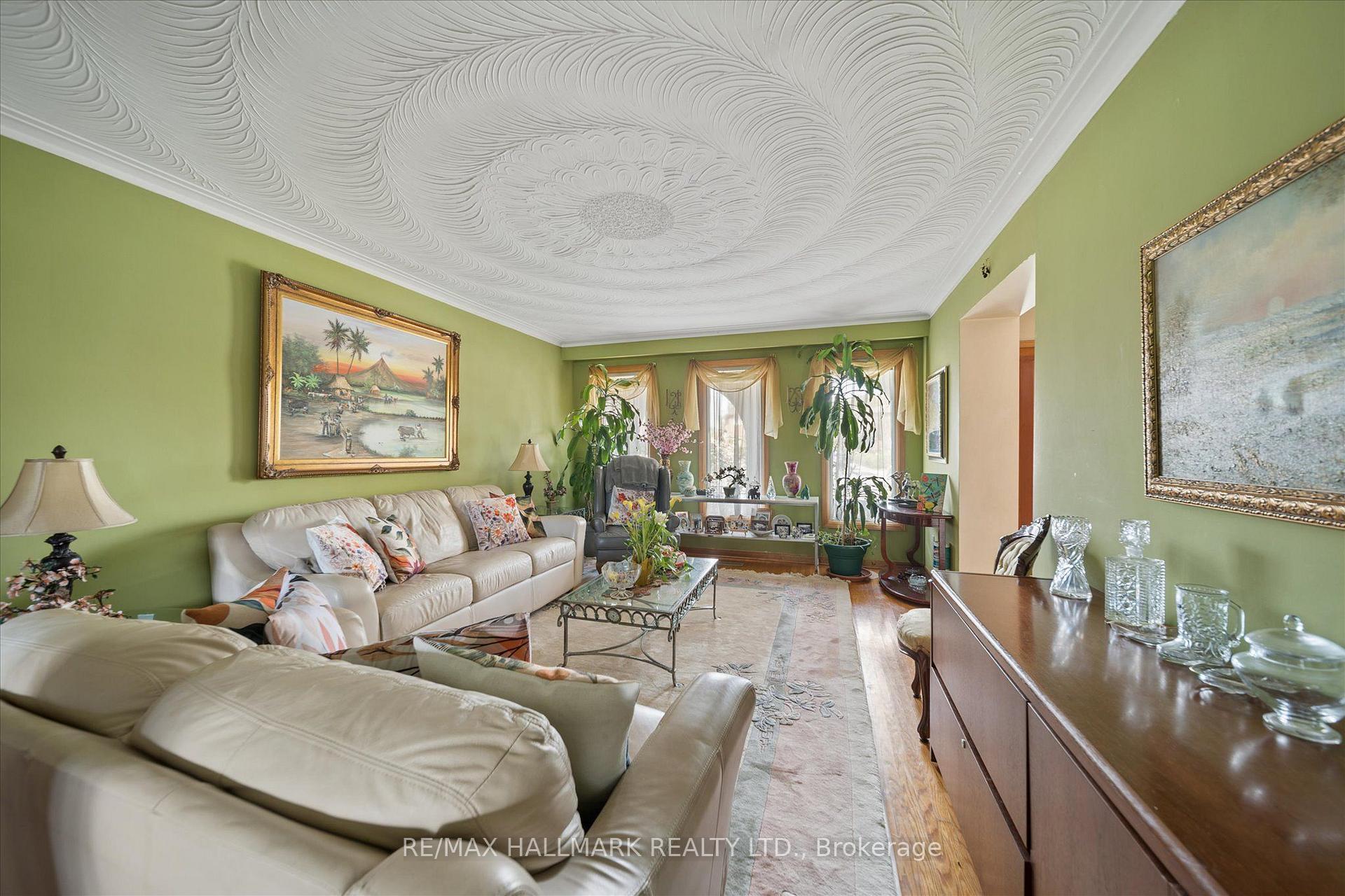 Photo 8 of 16 Ascolda Boulevard, Scarborough, Eglinton East — HOMEH