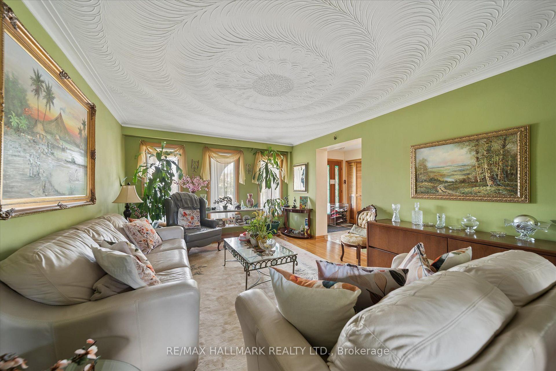 Photo 9 of 16 Ascolda Boulevard, Scarborough, Eglinton East — HOMEH