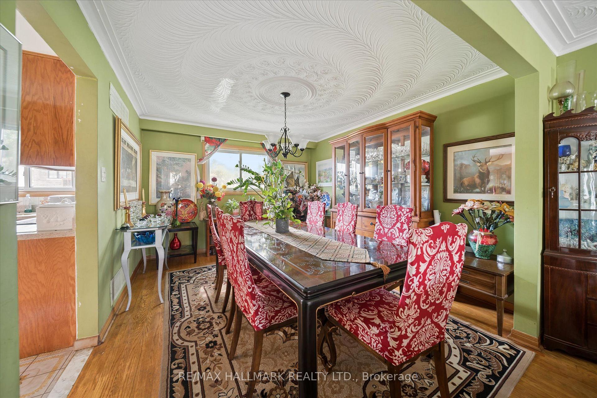 Photo 10 of 16 Ascolda Boulevard, Scarborough, Eglinton East — HOMEH