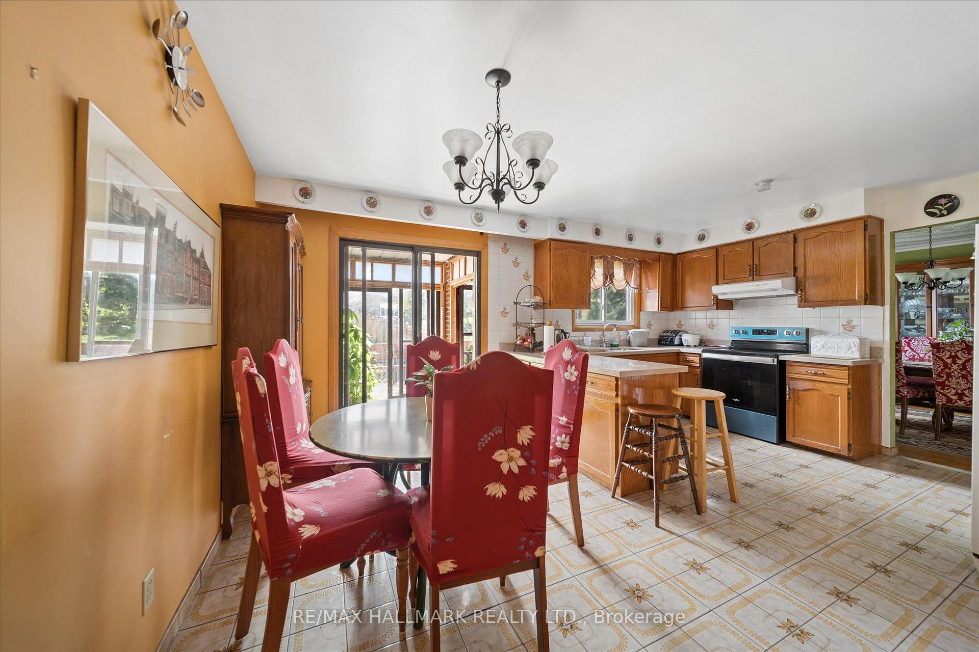 Photo 16 of 16 Ascolda Boulevard, Scarborough, Eglinton East — HOMEH