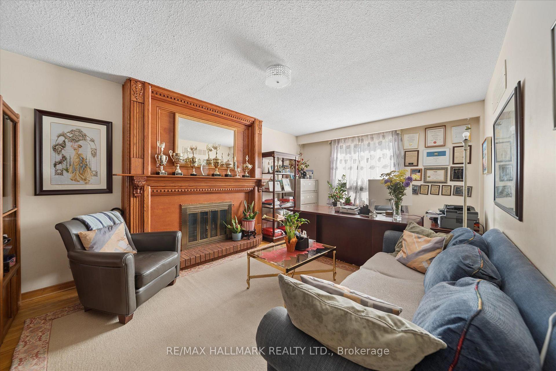 Photo 17 of 16 Ascolda Boulevard, Scarborough, Eglinton East — HOMEH