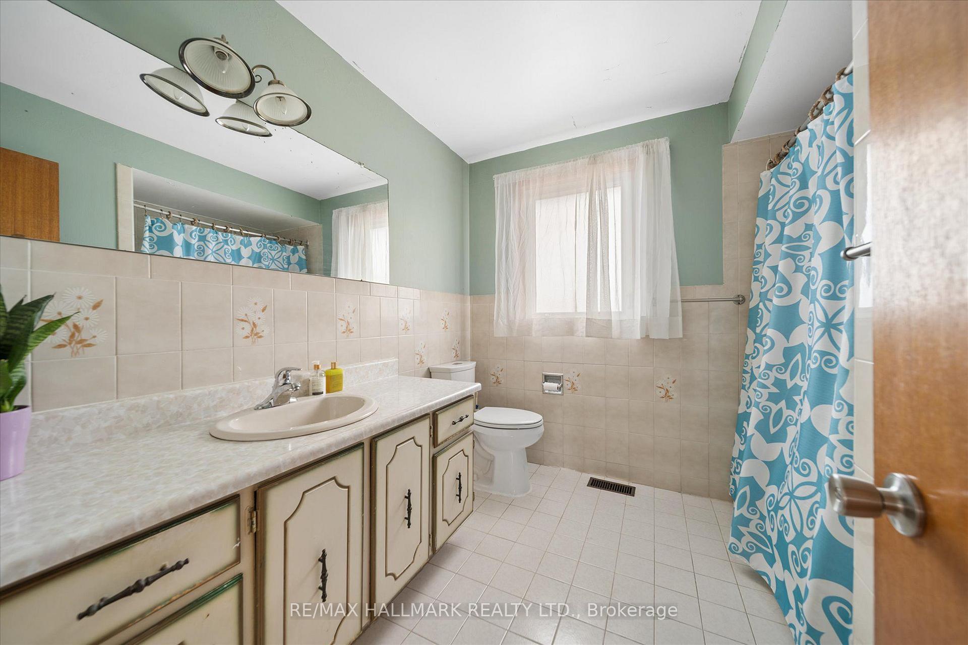 Photo 27 of 16 Ascolda Boulevard, Scarborough, Eglinton East — HOMEH