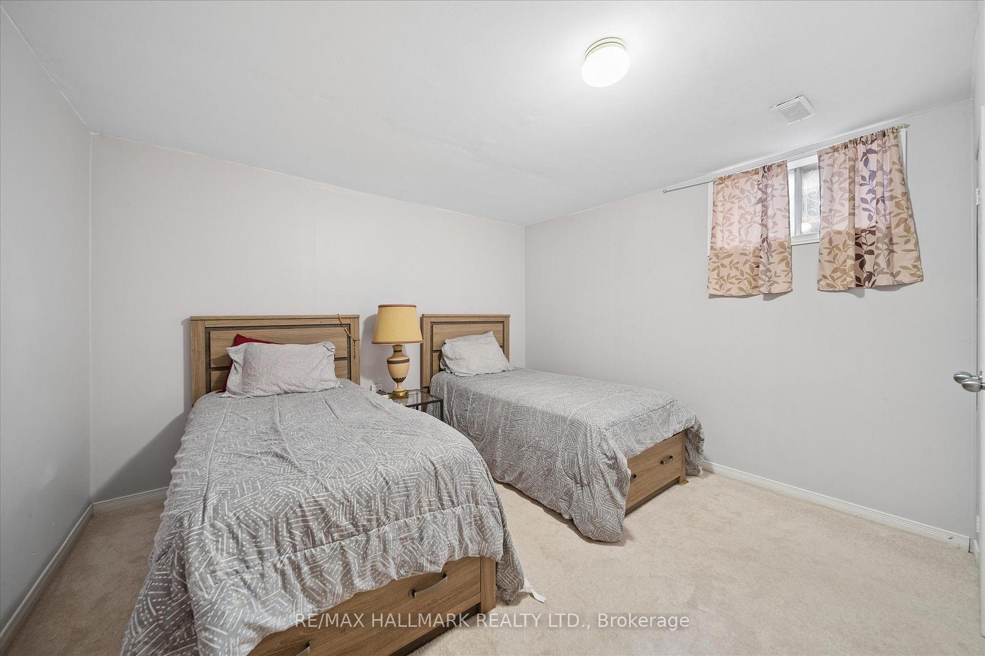 Photo 34 of 16 Ascolda Boulevard, Scarborough, Eglinton East — HOMEH