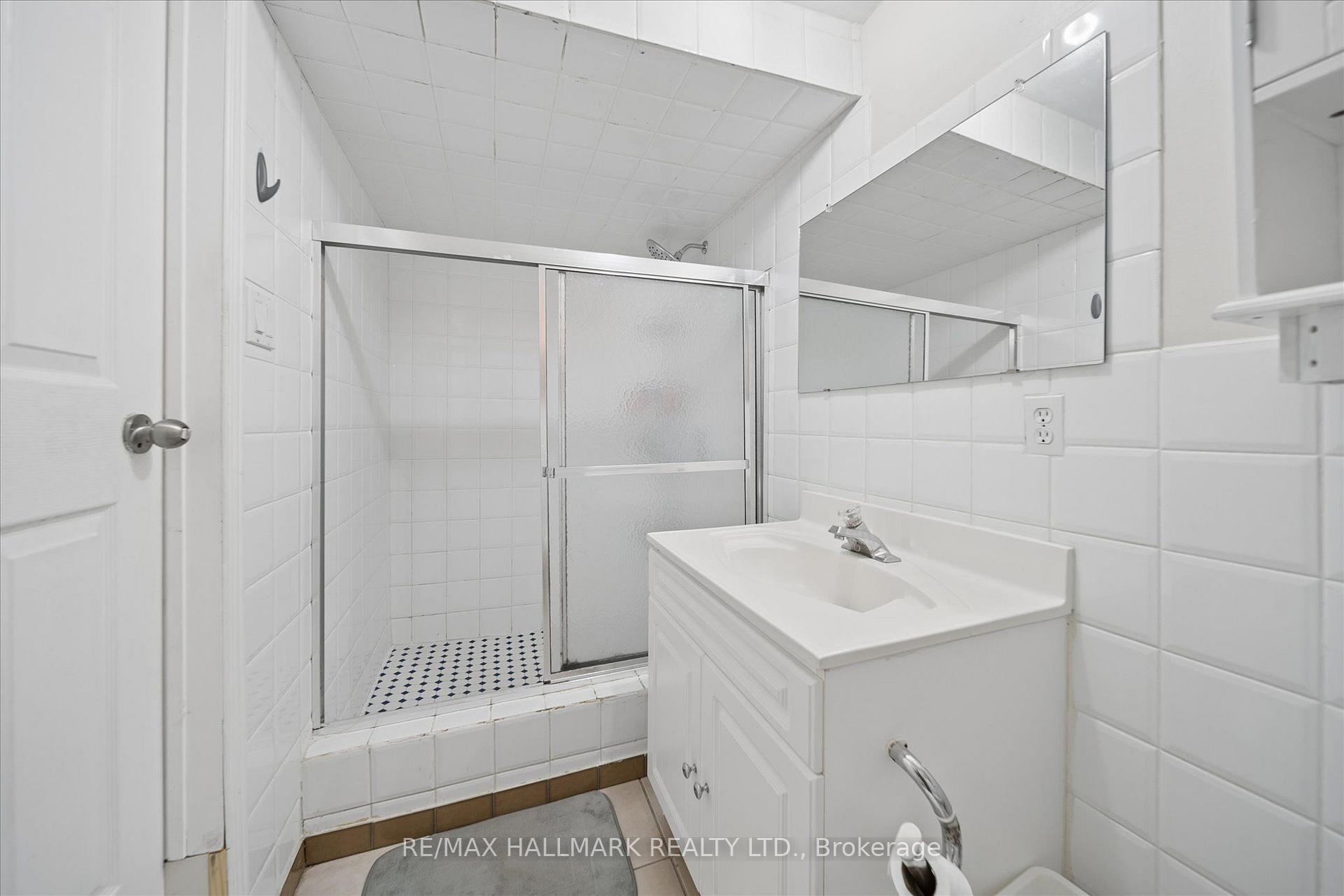 Photo 37 of 16 Ascolda Boulevard, Scarborough, Eglinton East — HOMEH