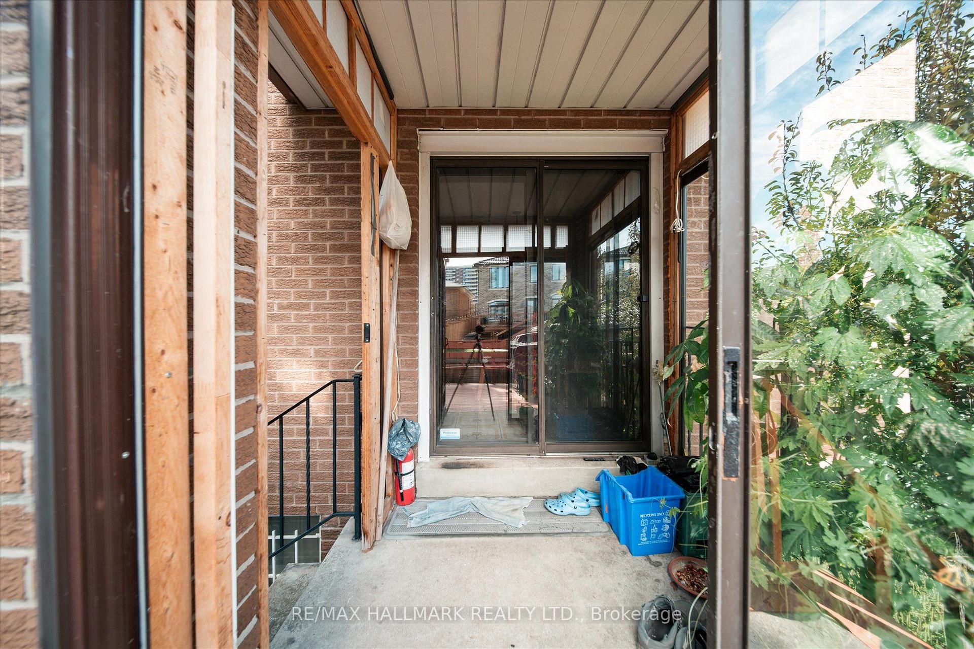 Photo 38 of 16 Ascolda Boulevard, Scarborough, Eglinton East — HOMEH