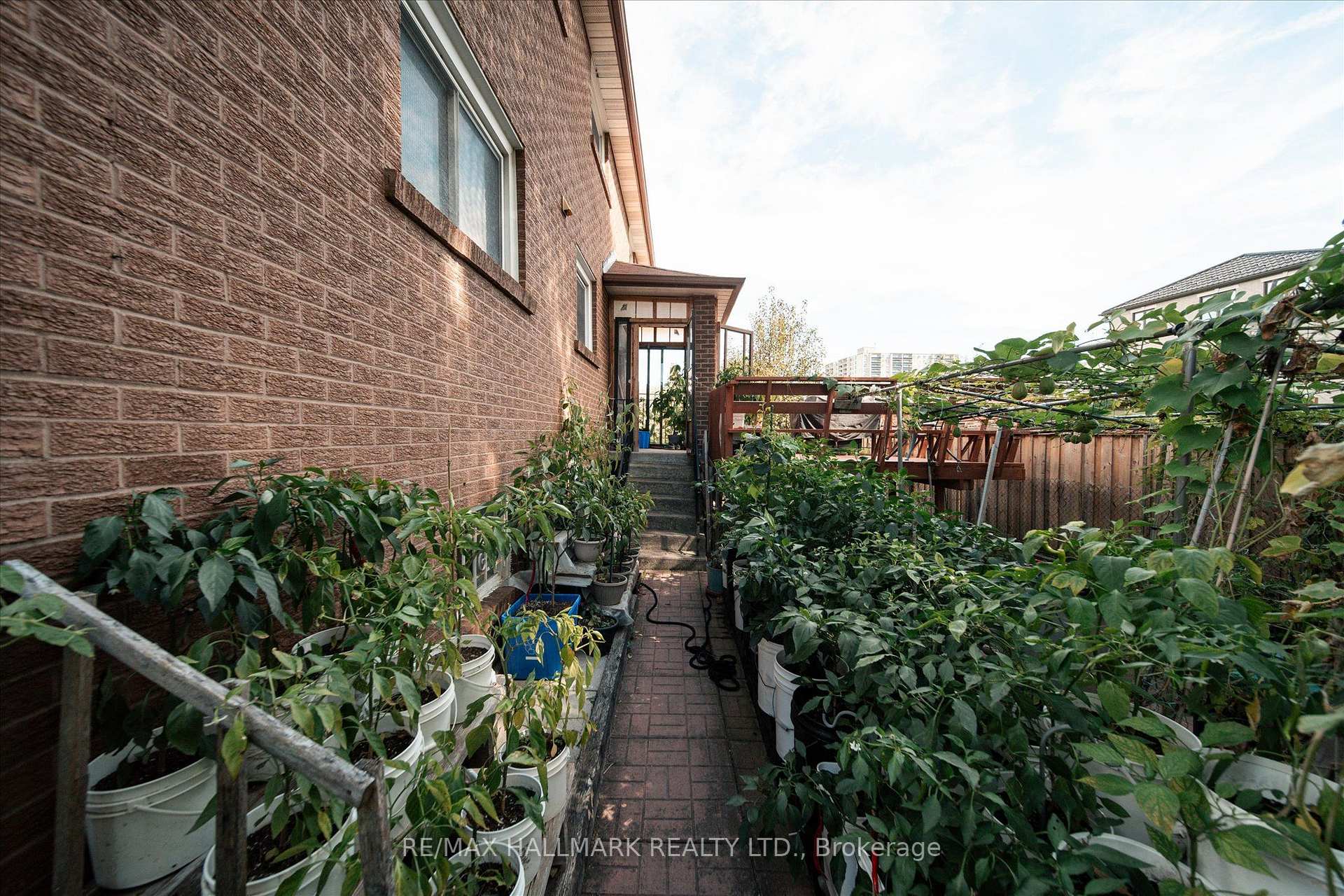 Photo 43 of 16 Ascolda Boulevard, Scarborough, Eglinton East — HOMEH