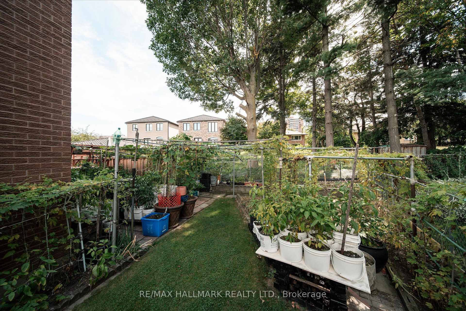 Photo 44 of 16 Ascolda Boulevard, Scarborough, Eglinton East — HOMEH