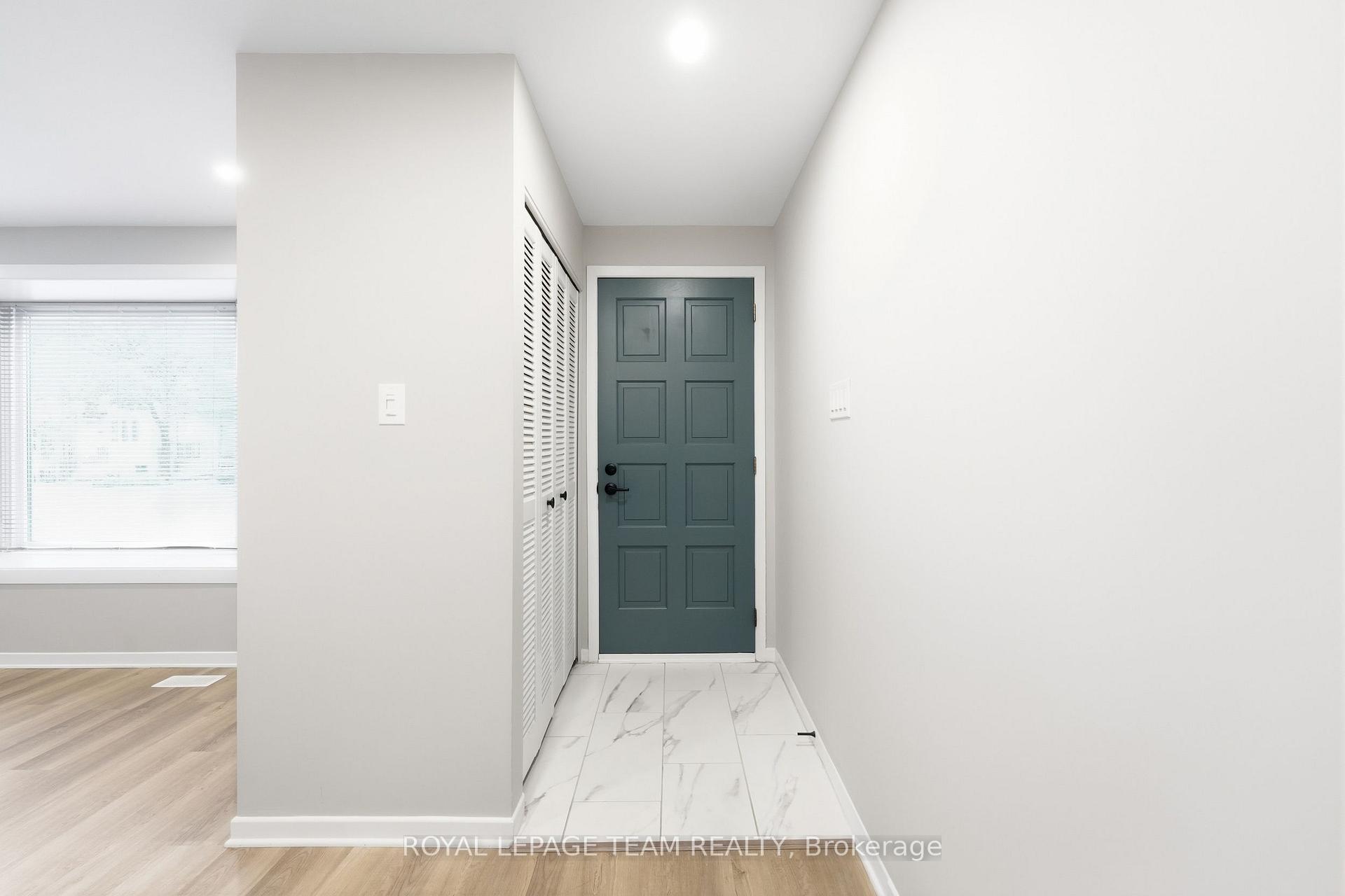 Photo 10 of 289 Montfort Street, Ottawa, Vanier — HOMEH
