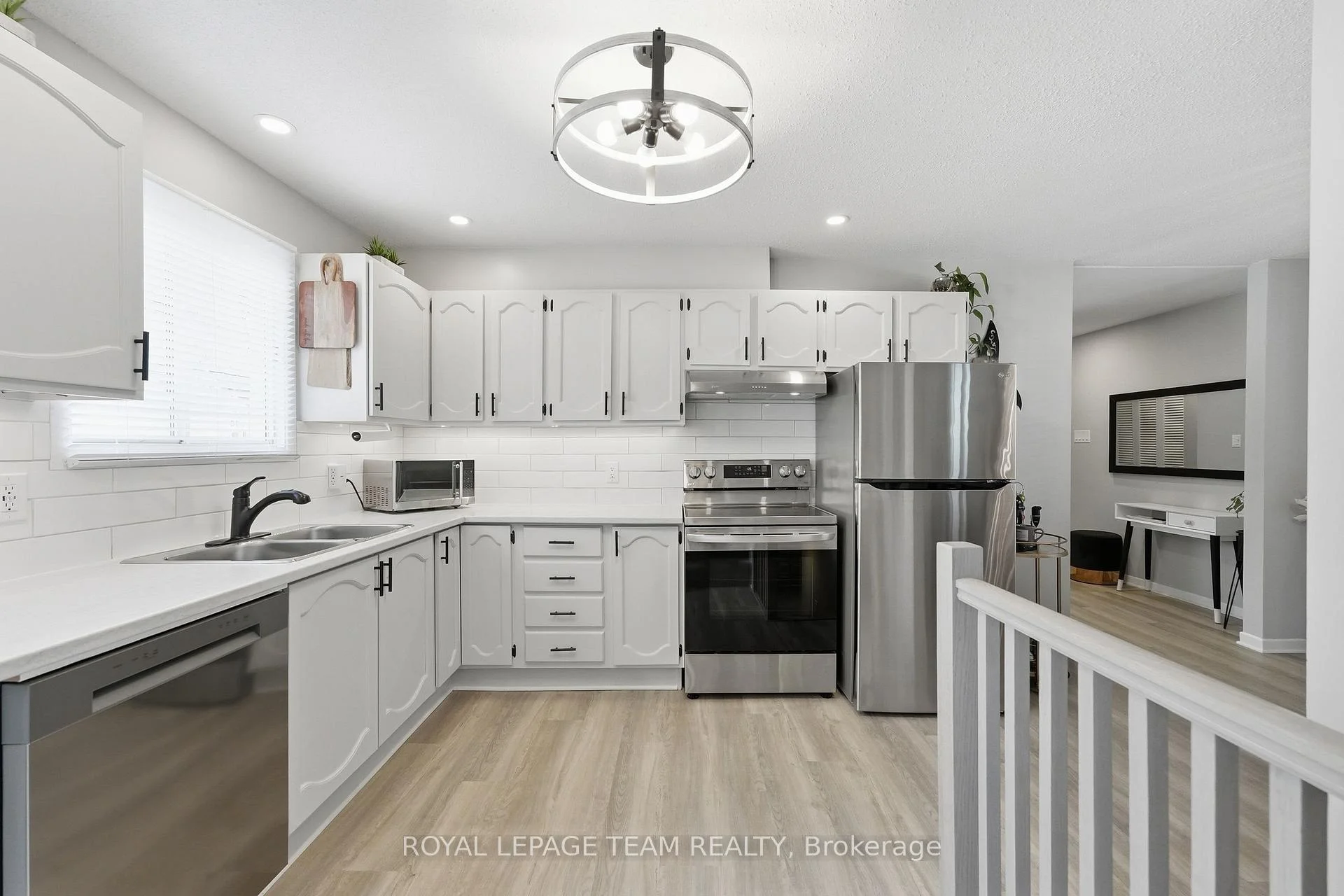 Photo 43 of 289 Montfort Street, Ottawa, Vanier — HOMEH