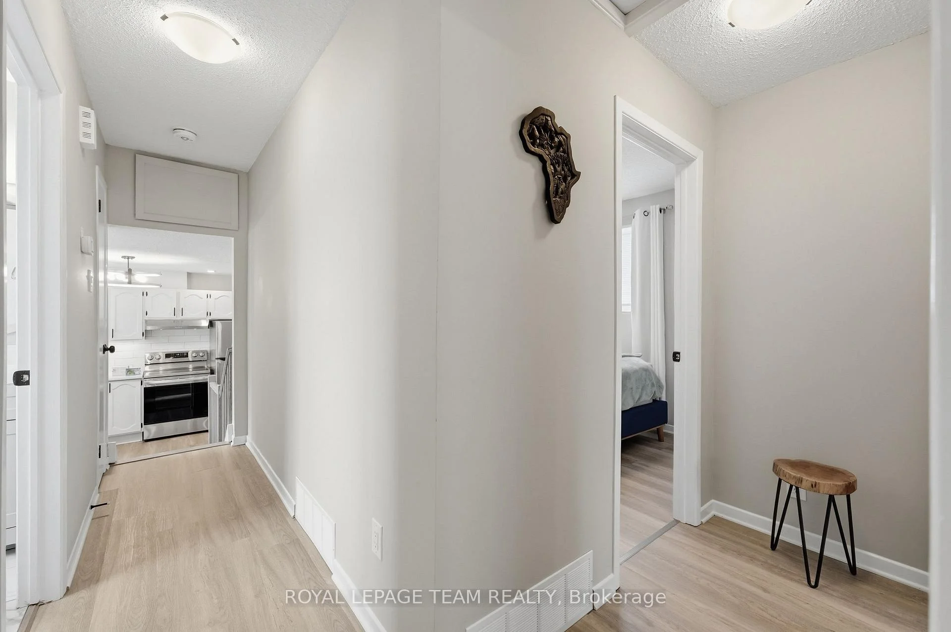 Photo 49 of 289 Montfort Street, Ottawa, Vanier — HOMEH