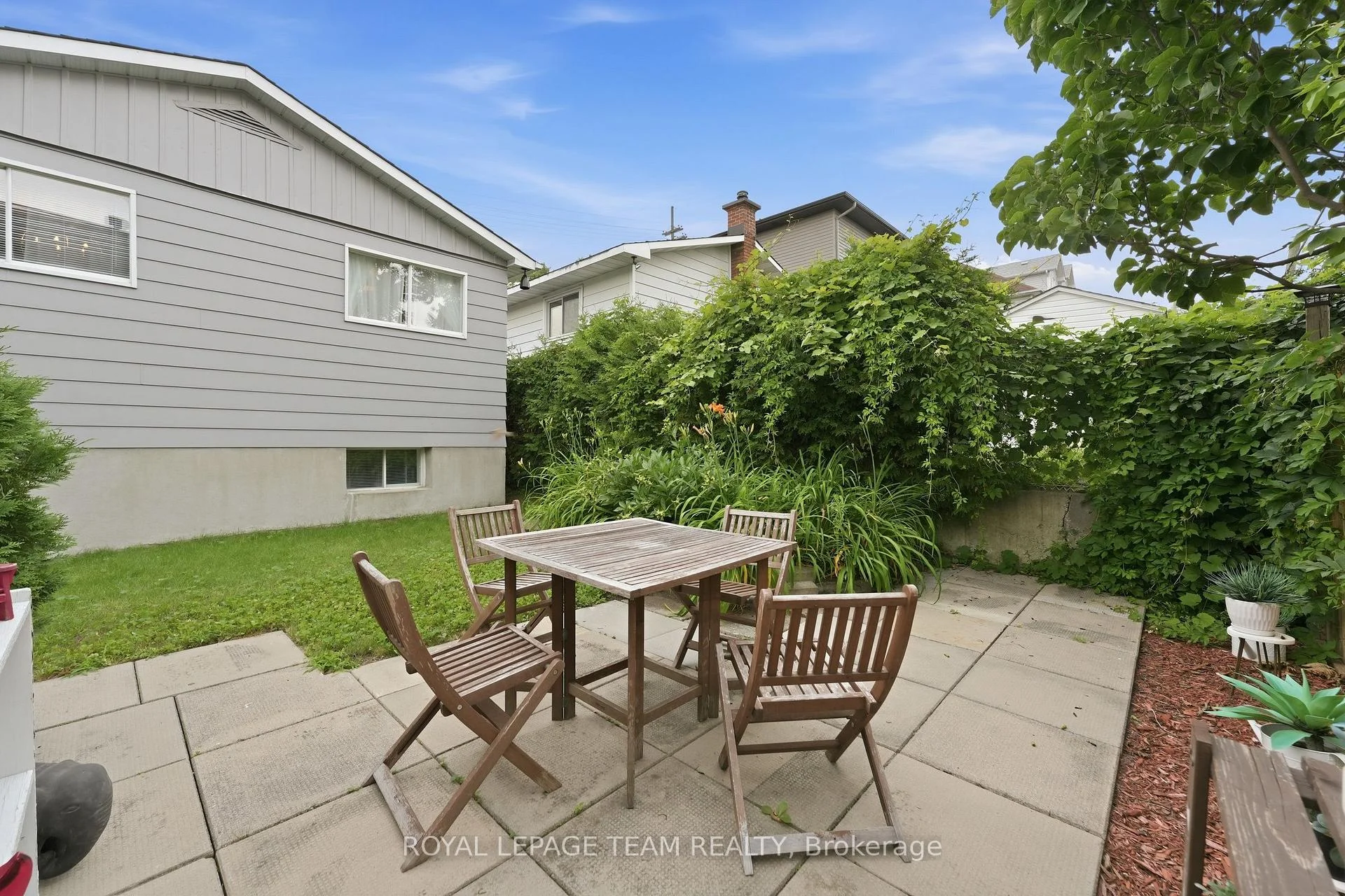 Photo 94 of 289 Montfort Street, Ottawa, Vanier — HOMEH