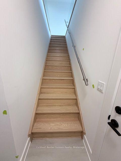Photo 2 of 256 Ellis Avenue, St. Catharines, Oakdale — HOMEH