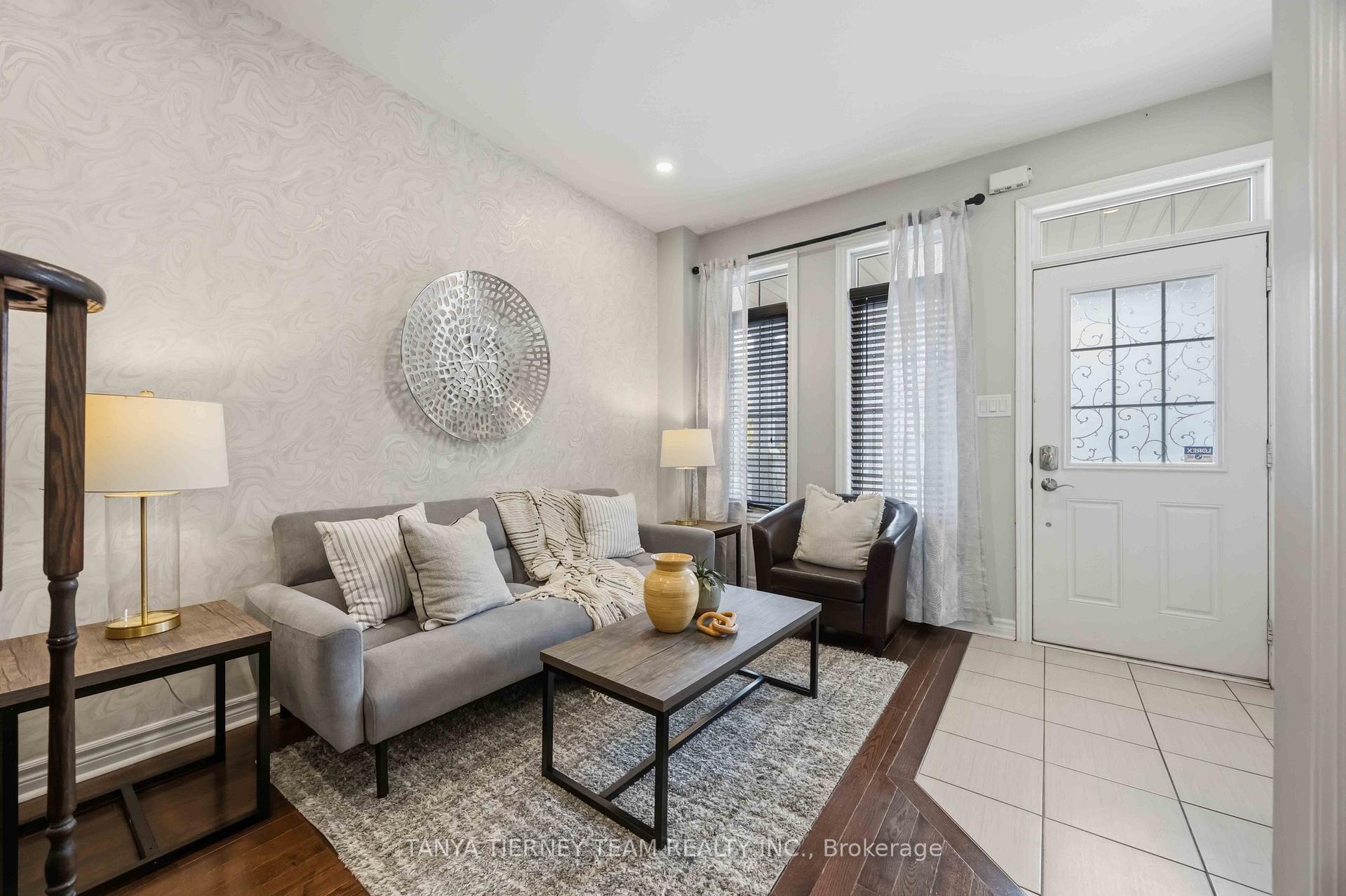 Photo 6 of 1611 Winville Road, Pickering, Duffin Heights — HOMEH