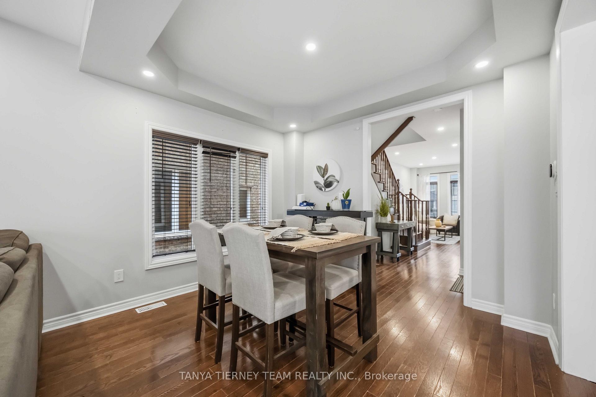 Photo 10 of 1611 Winville Road, Pickering, Duffin Heights — HOMEH