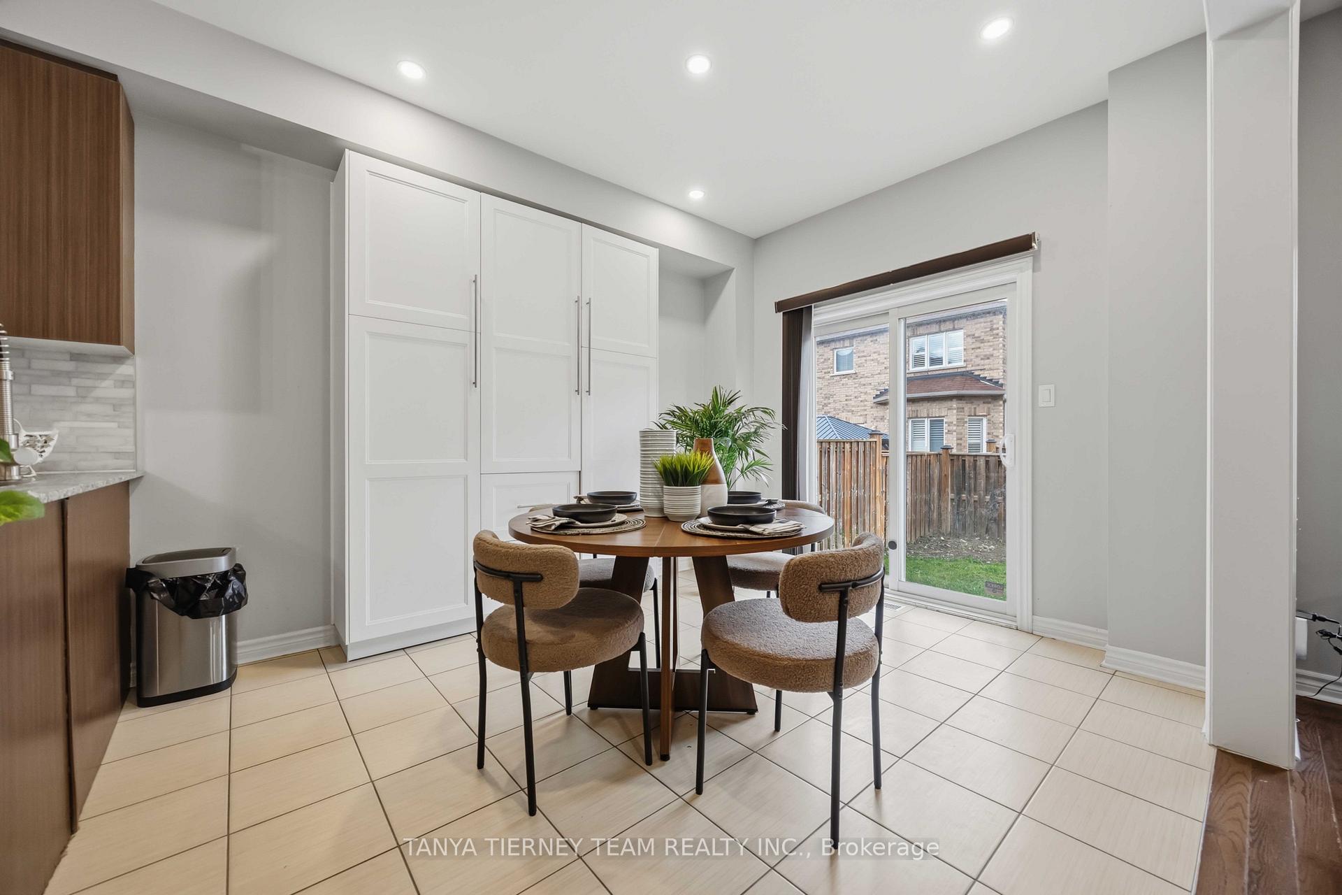 Photo 23 of 1611 Winville Road, Pickering, Duffin Heights — HOMEH