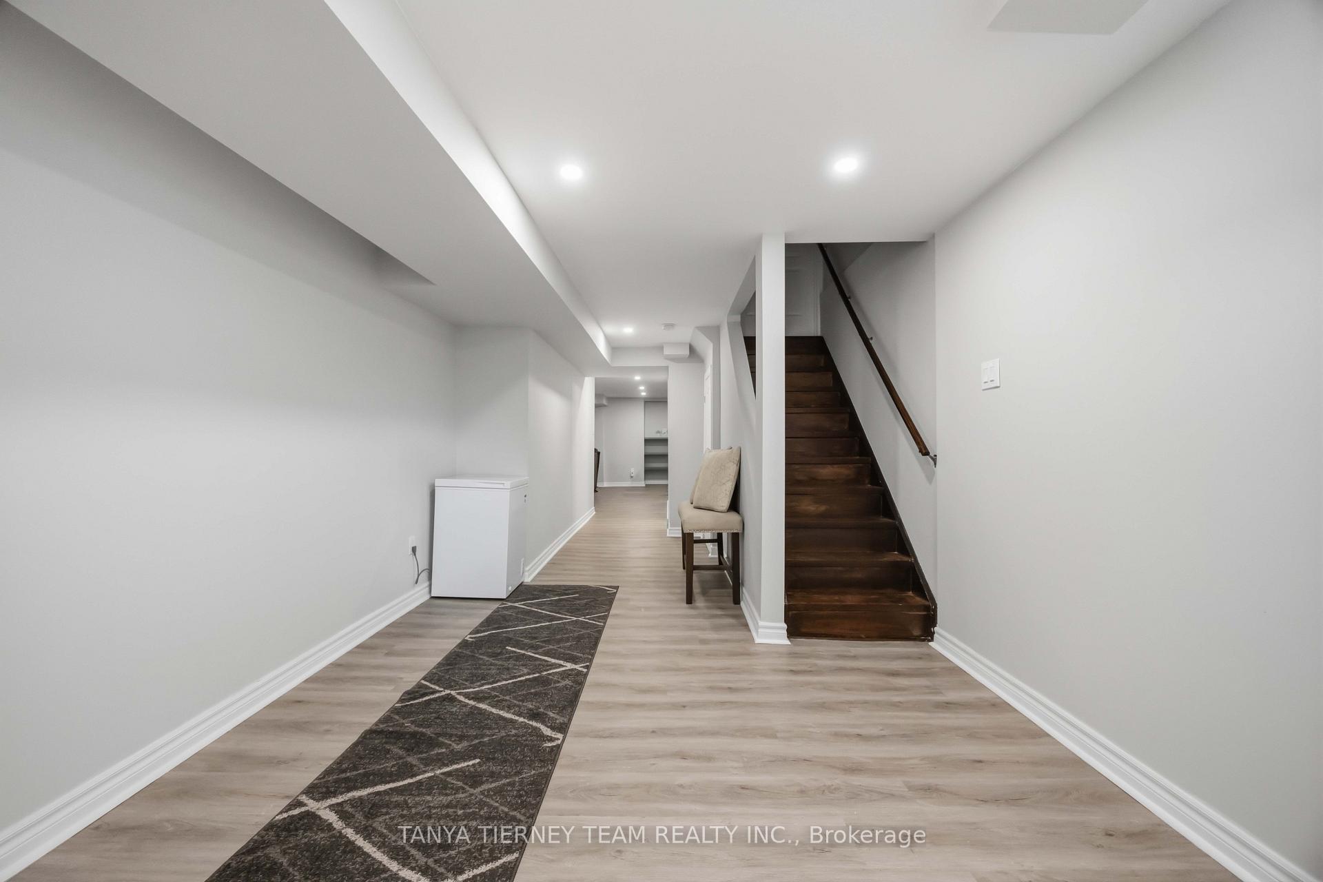 Photo 34 of 1611 Winville Road, Pickering, Duffin Heights — HOMEH