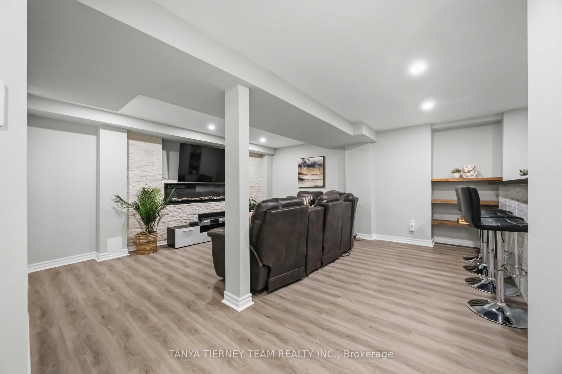 Photo 36 of 1611 Winville Road, Pickering, Duffin Heights — HOMEH
