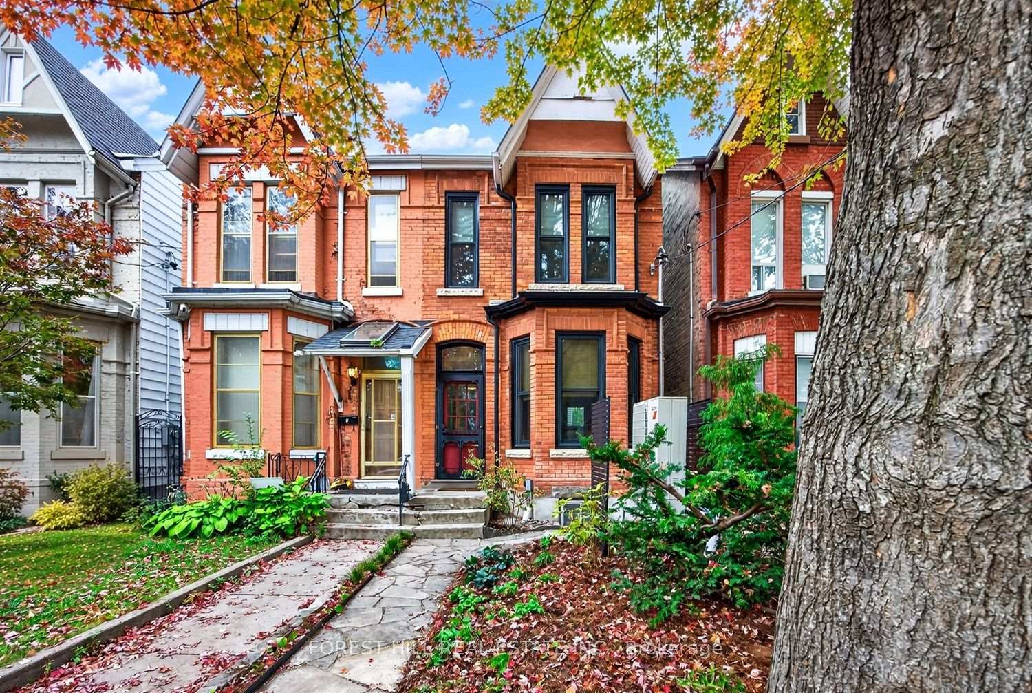 Photo of 44 Russell Street