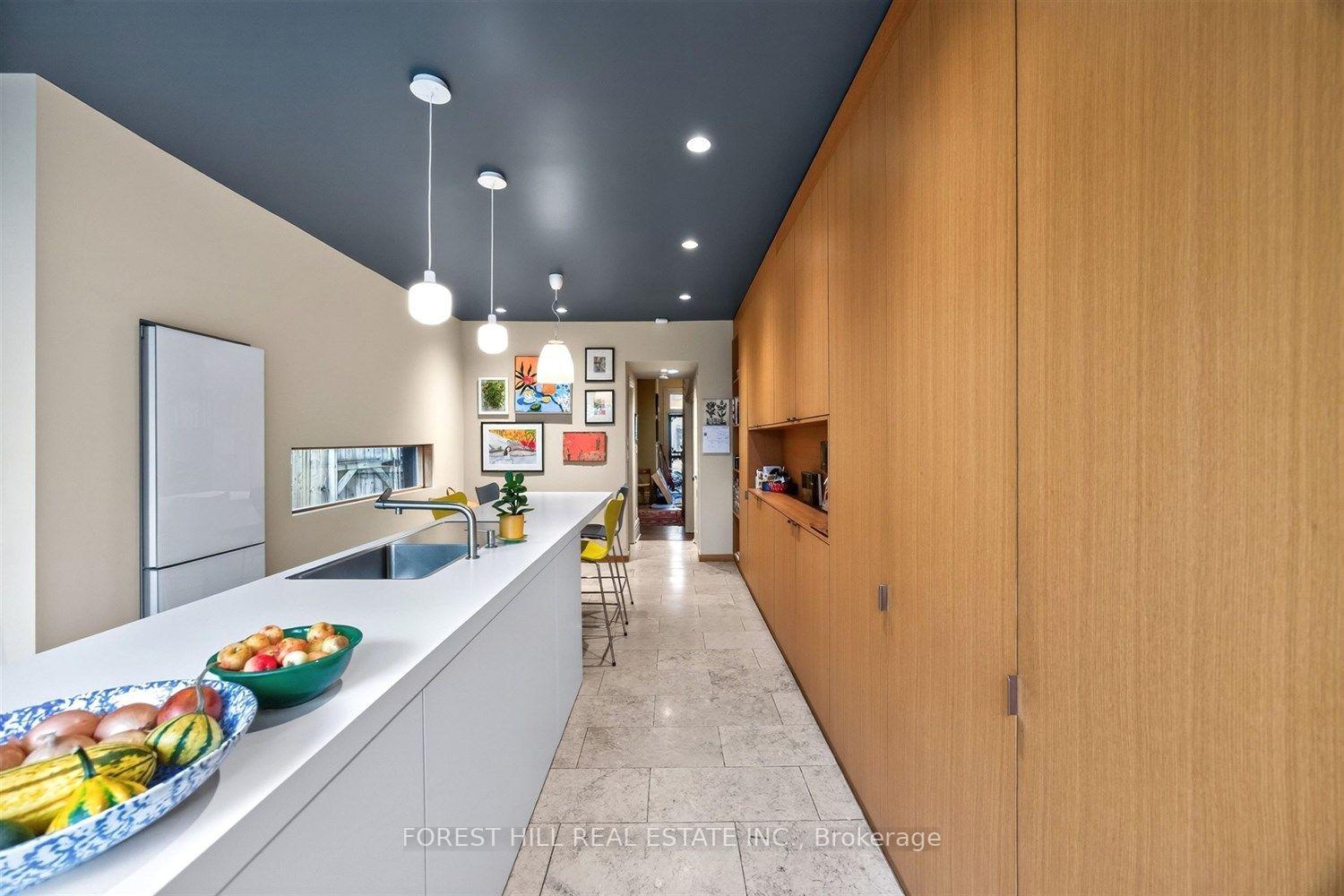 Photo 15 of 44 Russell Street, Toronto, University — HOMEH