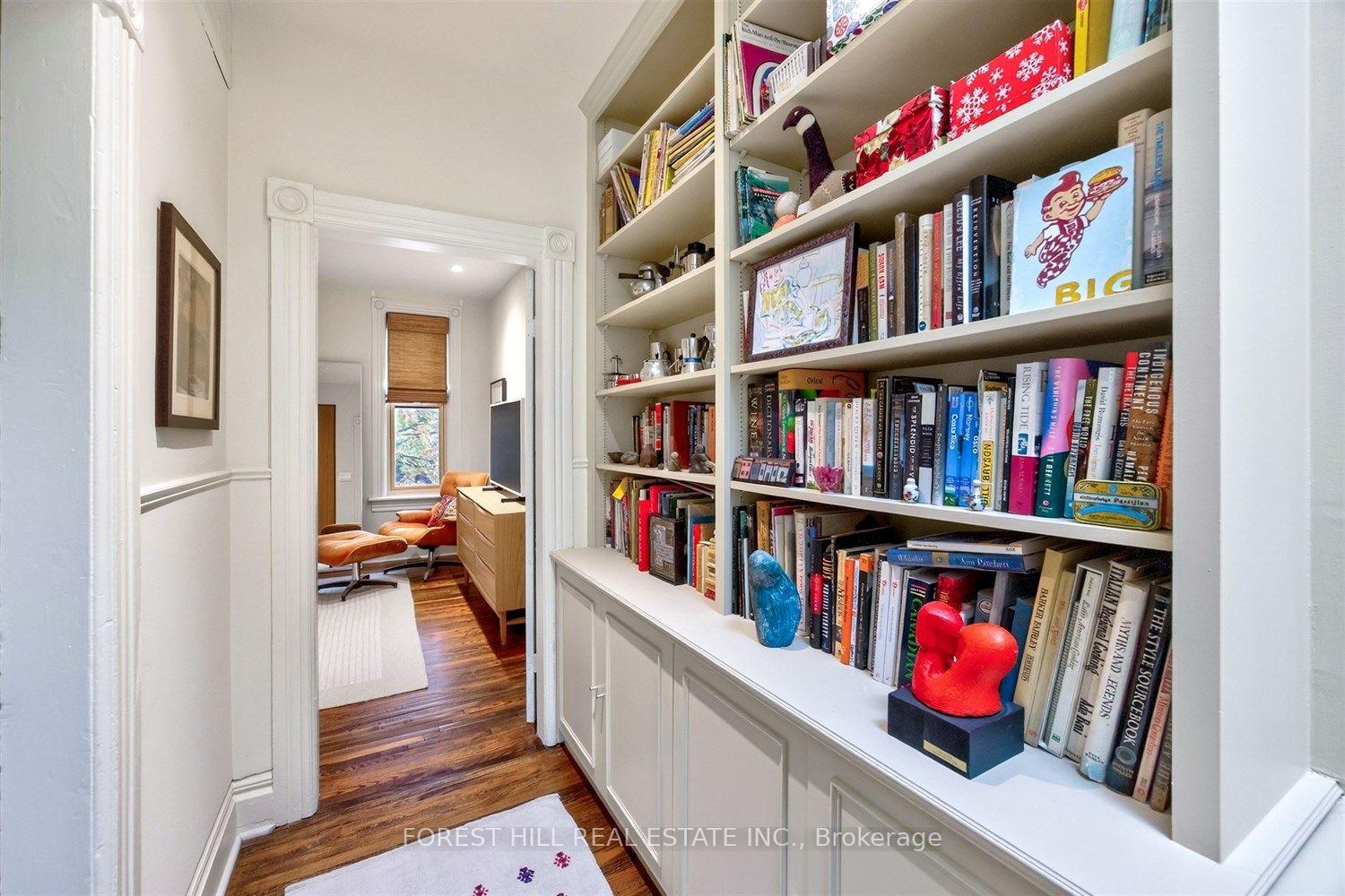 Photo 20 of 44 Russell Street, Toronto, University — HOMEH