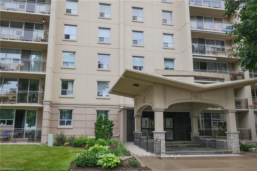 Photo 2 of Unit 301, 6400 Huggins Street, Niagara Falls, Stamford — HOMEH