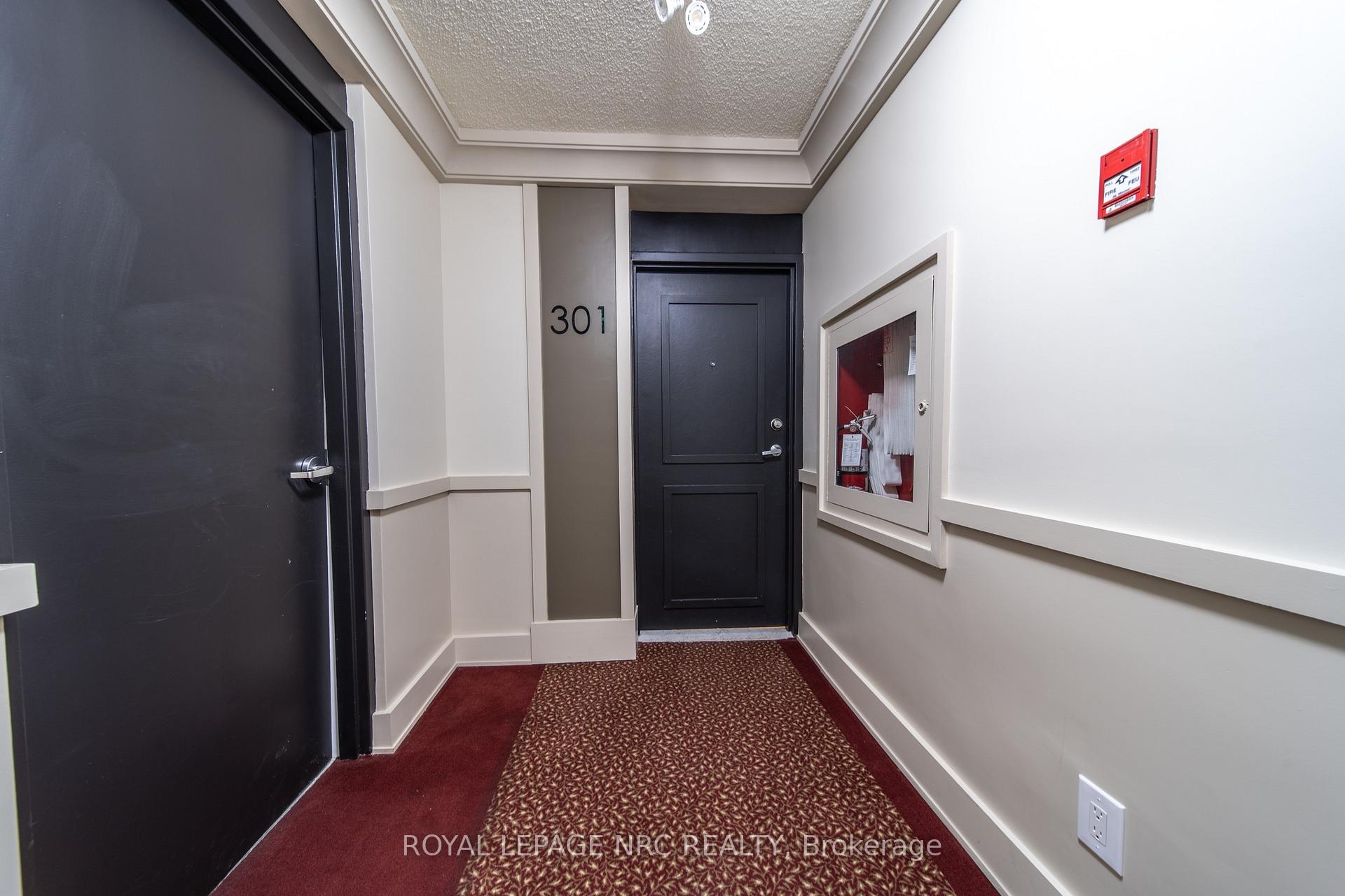 Photo 6 of Unit 301, 6400 Huggins Street, Niagara Falls, Stamford — HOMEH