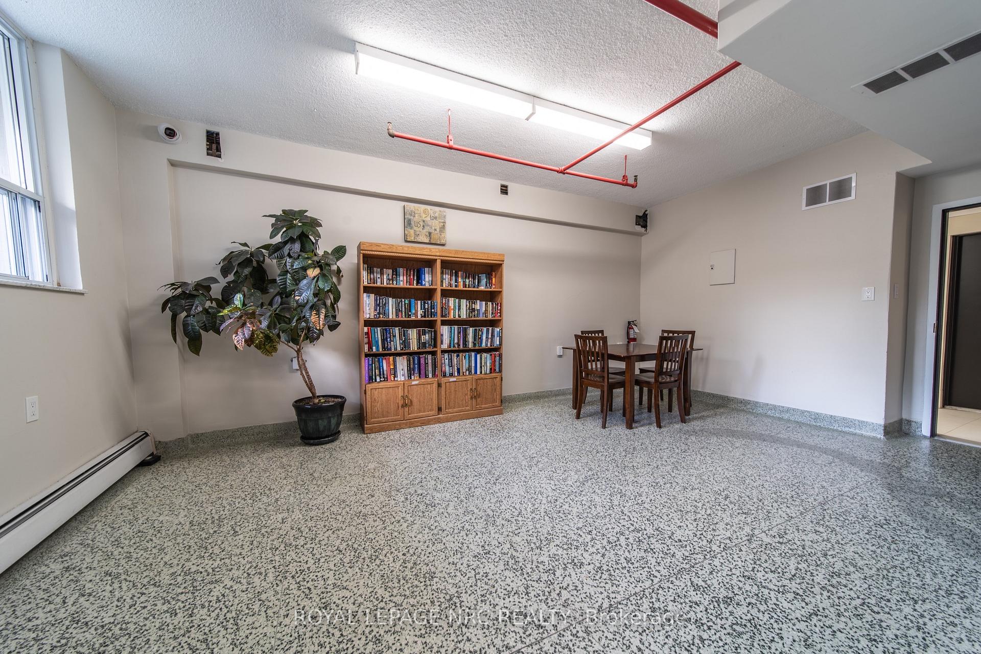 Photo 20 of Unit 301, 6400 Huggins Street, Niagara Falls, Stamford — HOMEH