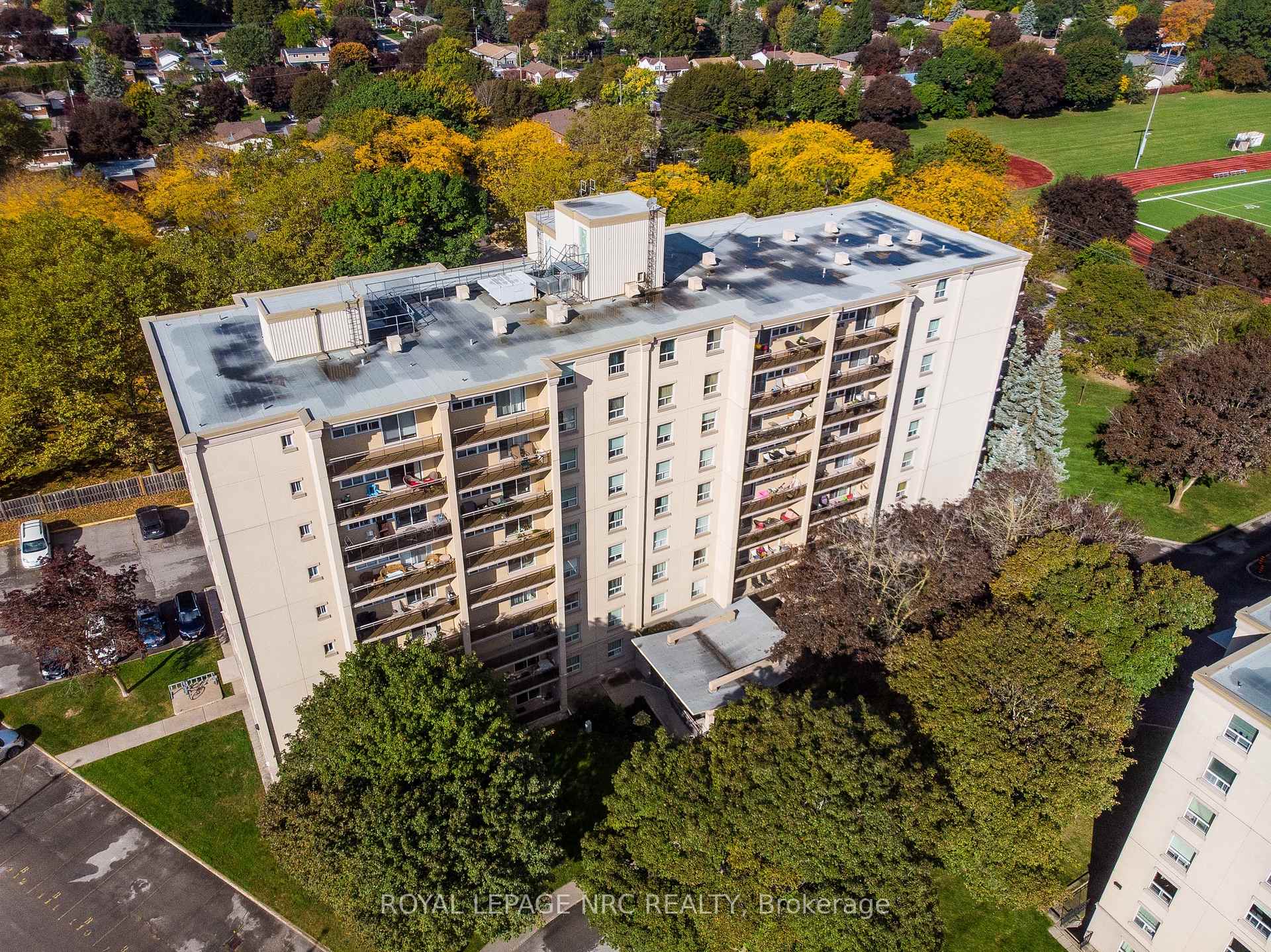 Photo 23 of Unit 301, 6400 Huggins Street, Niagara Falls, Stamford — HOMEH