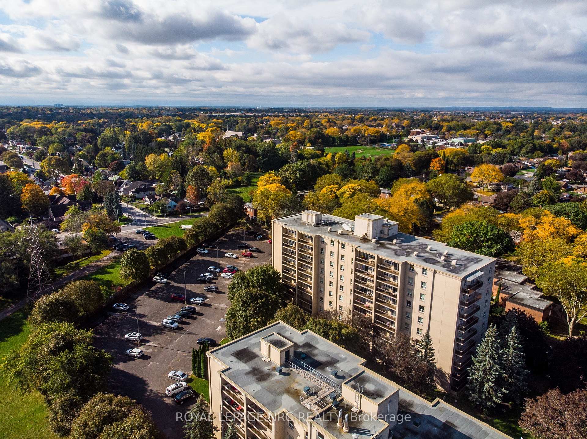 Photo 26 of Unit 301, 6400 Huggins Street, Niagara Falls, Stamford — HOMEH