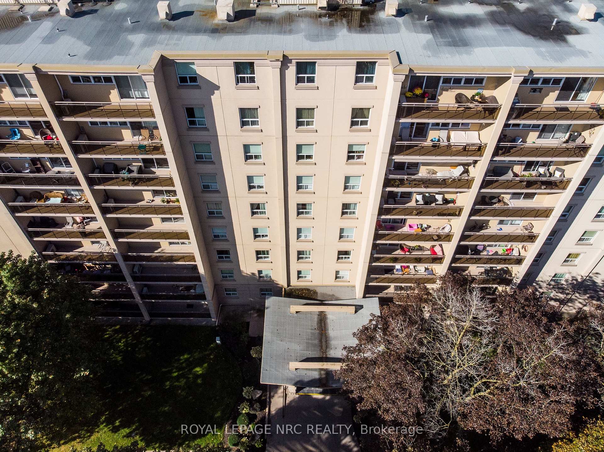 Photo 28 of Unit 301, 6400 Huggins Street, Niagara Falls, Stamford — HOMEH
