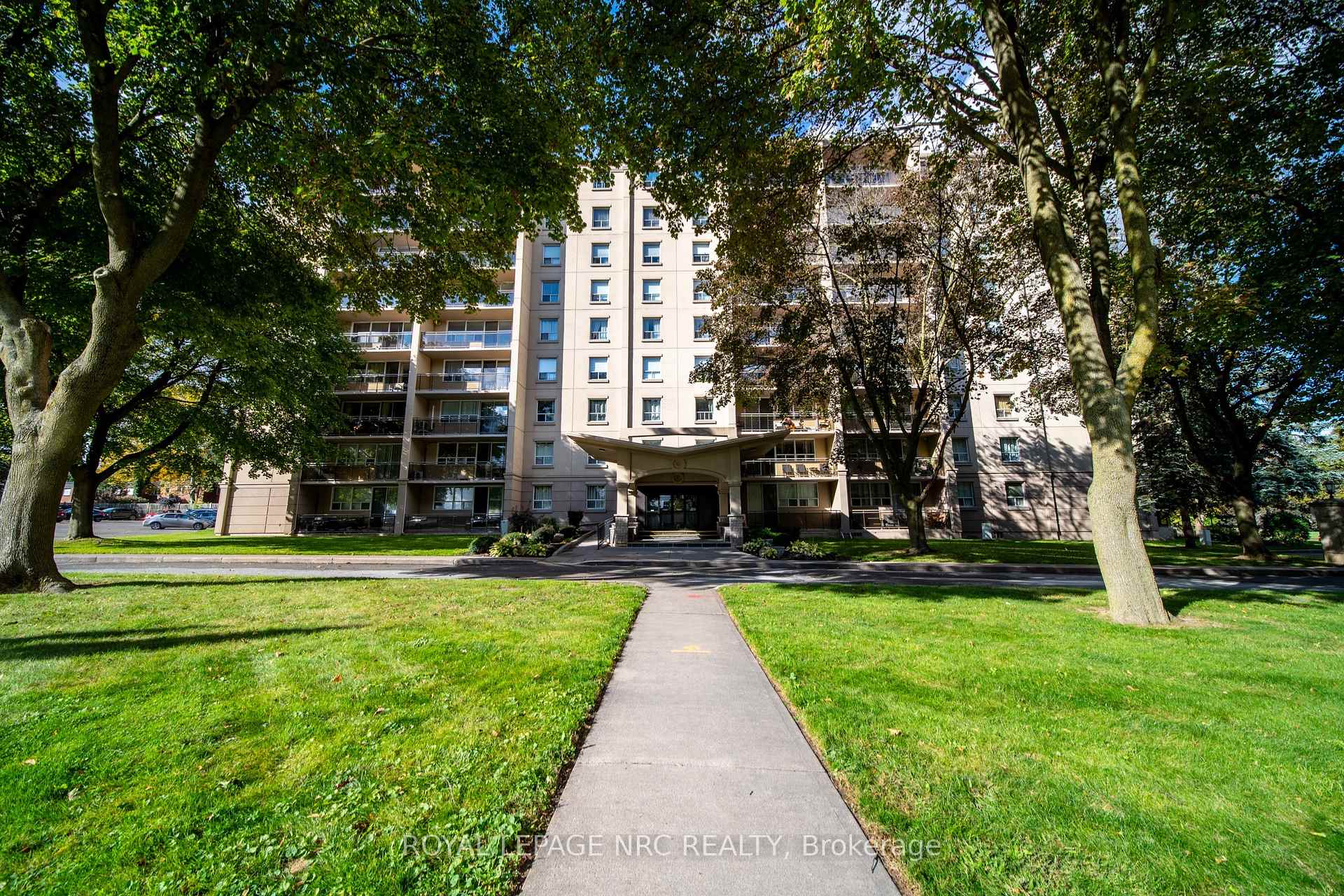 Photo 29 of Unit 301, 6400 Huggins Street, Niagara Falls, Stamford — HOMEH