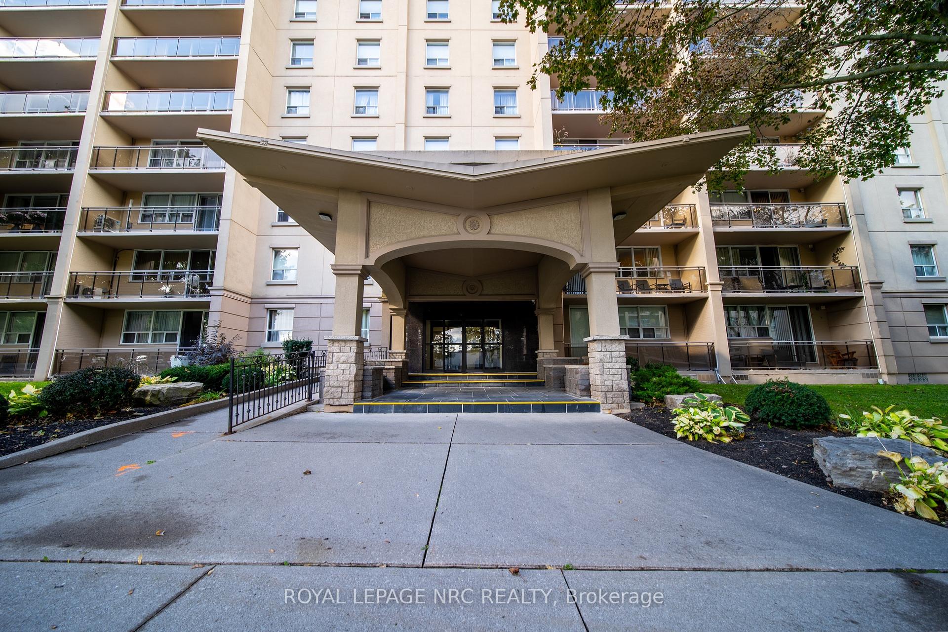 Photo 39 of Unit 301, 6400 Huggins Street, Niagara Falls, Stamford — HOMEH