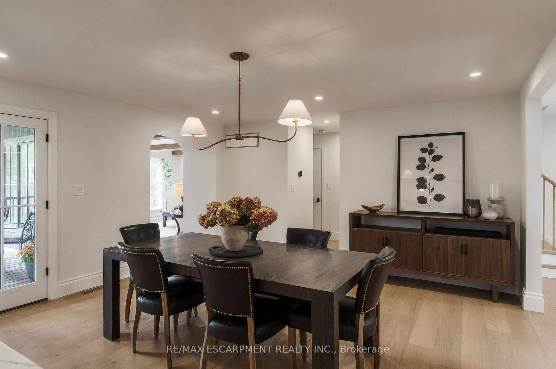 Photo 16 of 890 Forest Glen Avenue, Burlington, LaSalle — HOMEH