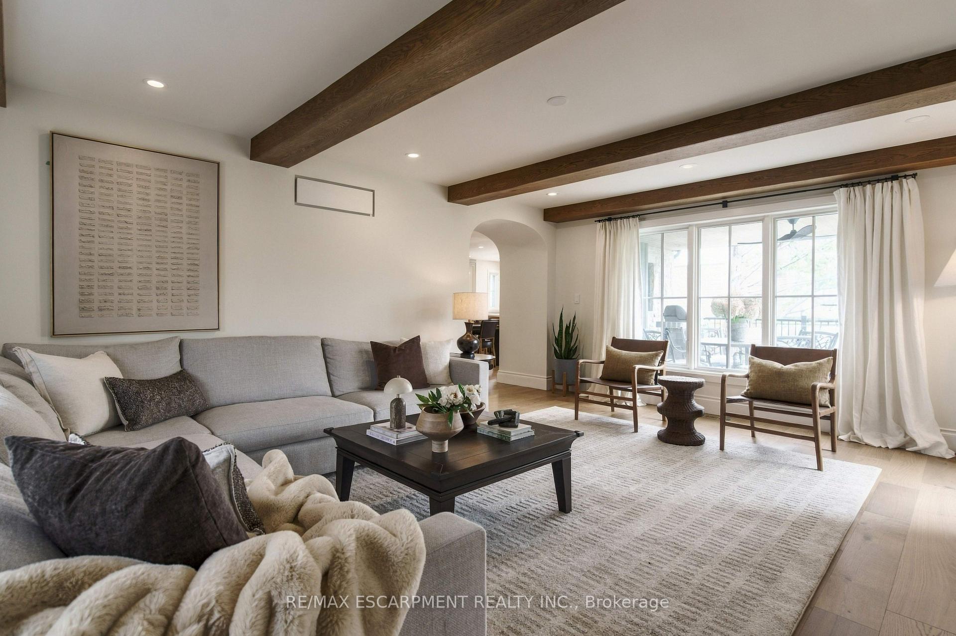 Photo 19 of 890 Forest Glen Avenue, Burlington, LaSalle — HOMEH
