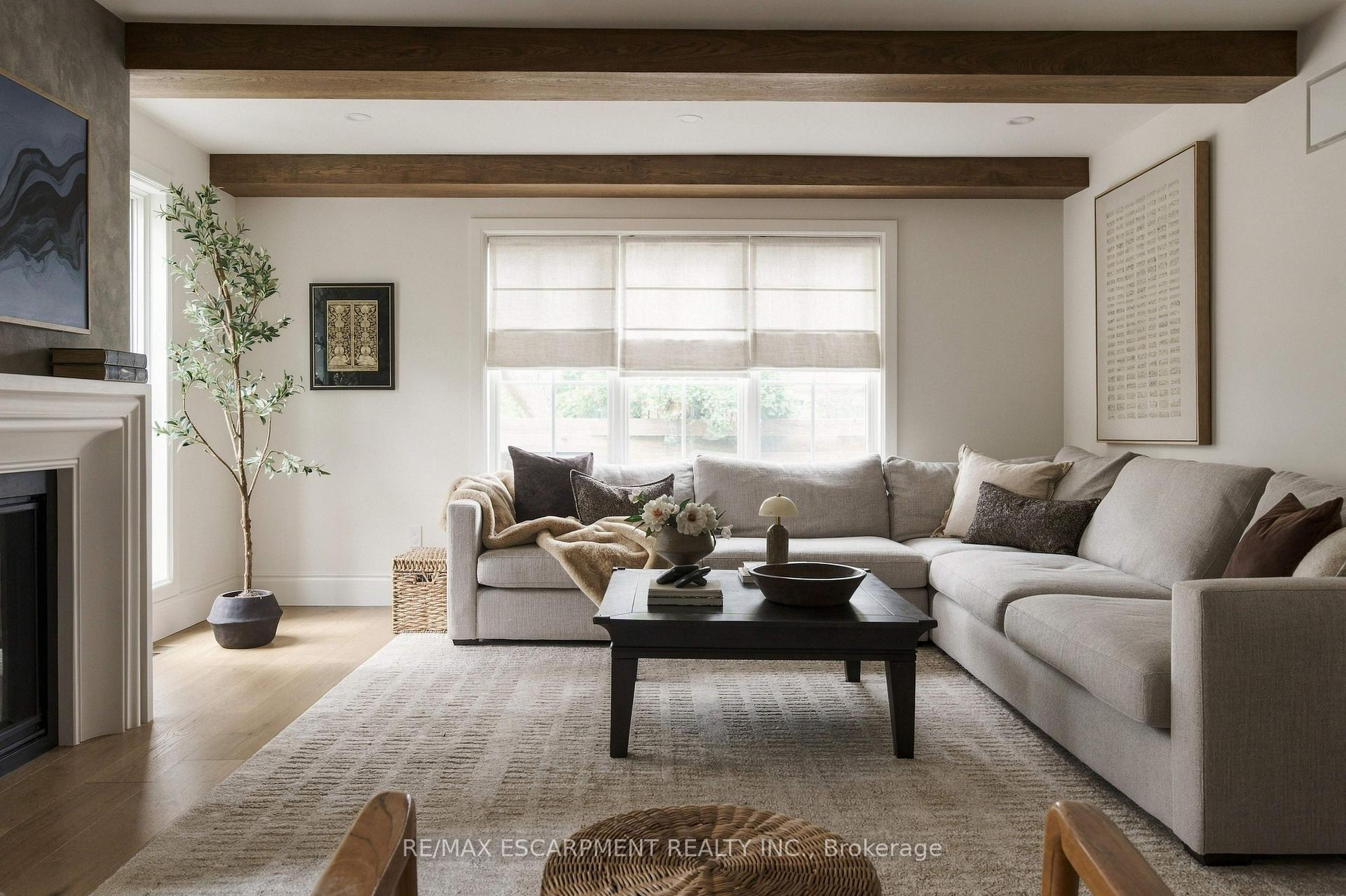 Photo 21 of 890 Forest Glen Avenue, Burlington, LaSalle — HOMEH