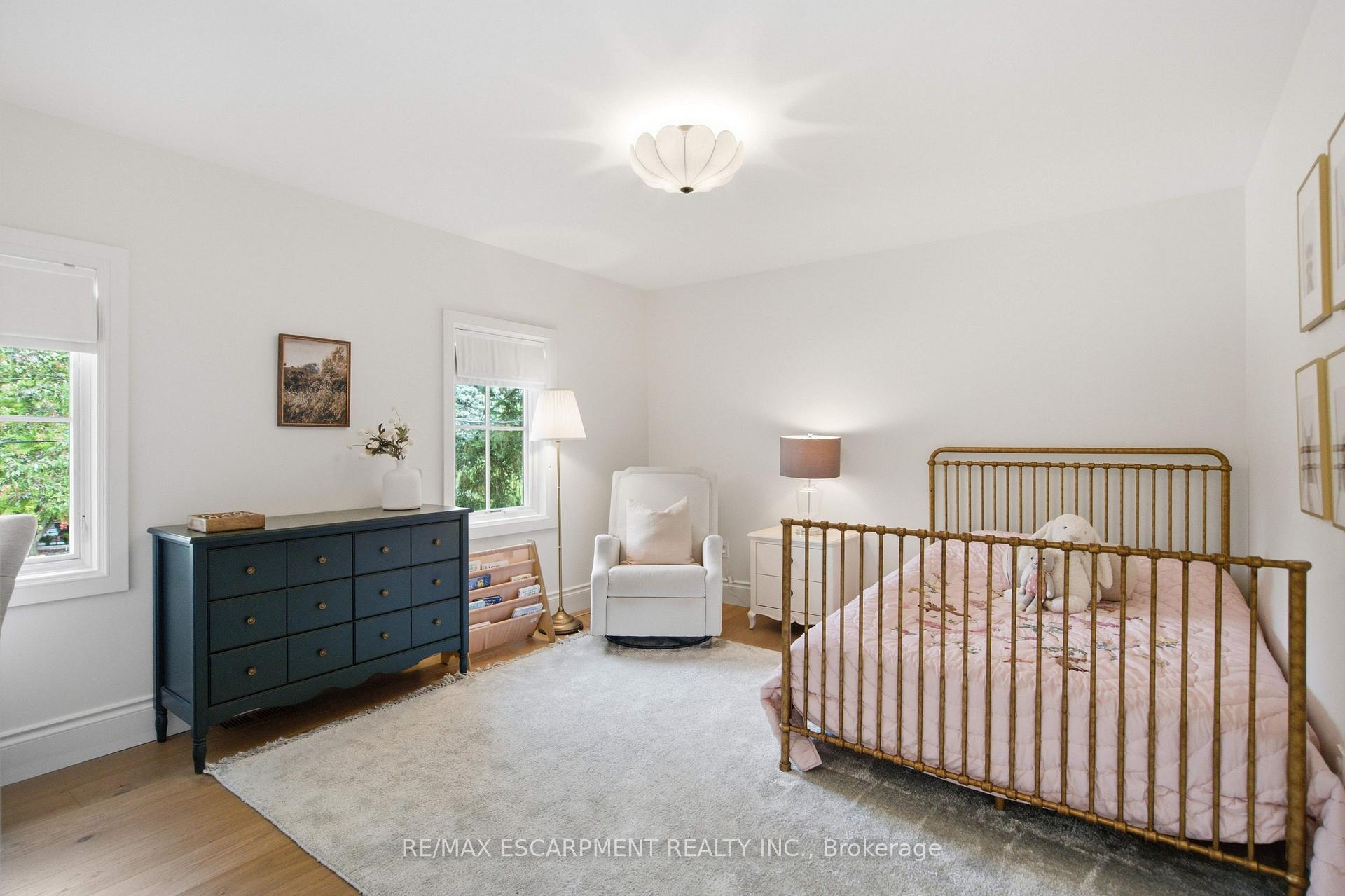 Photo 31 of 890 Forest Glen Avenue, Burlington, LaSalle — HOMEH