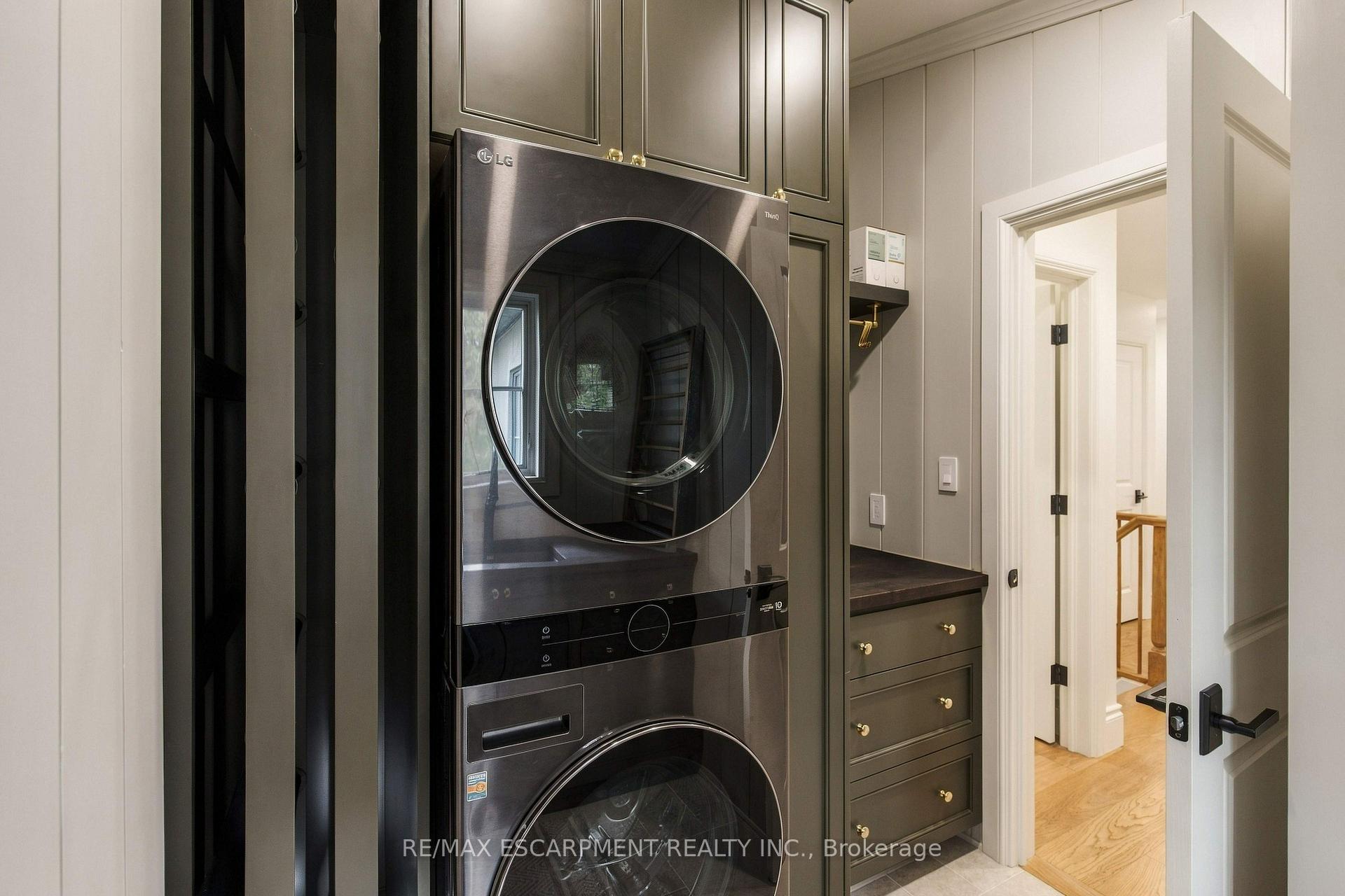 Photo 36 of 890 Forest Glen Avenue, Burlington, LaSalle — HOMEH