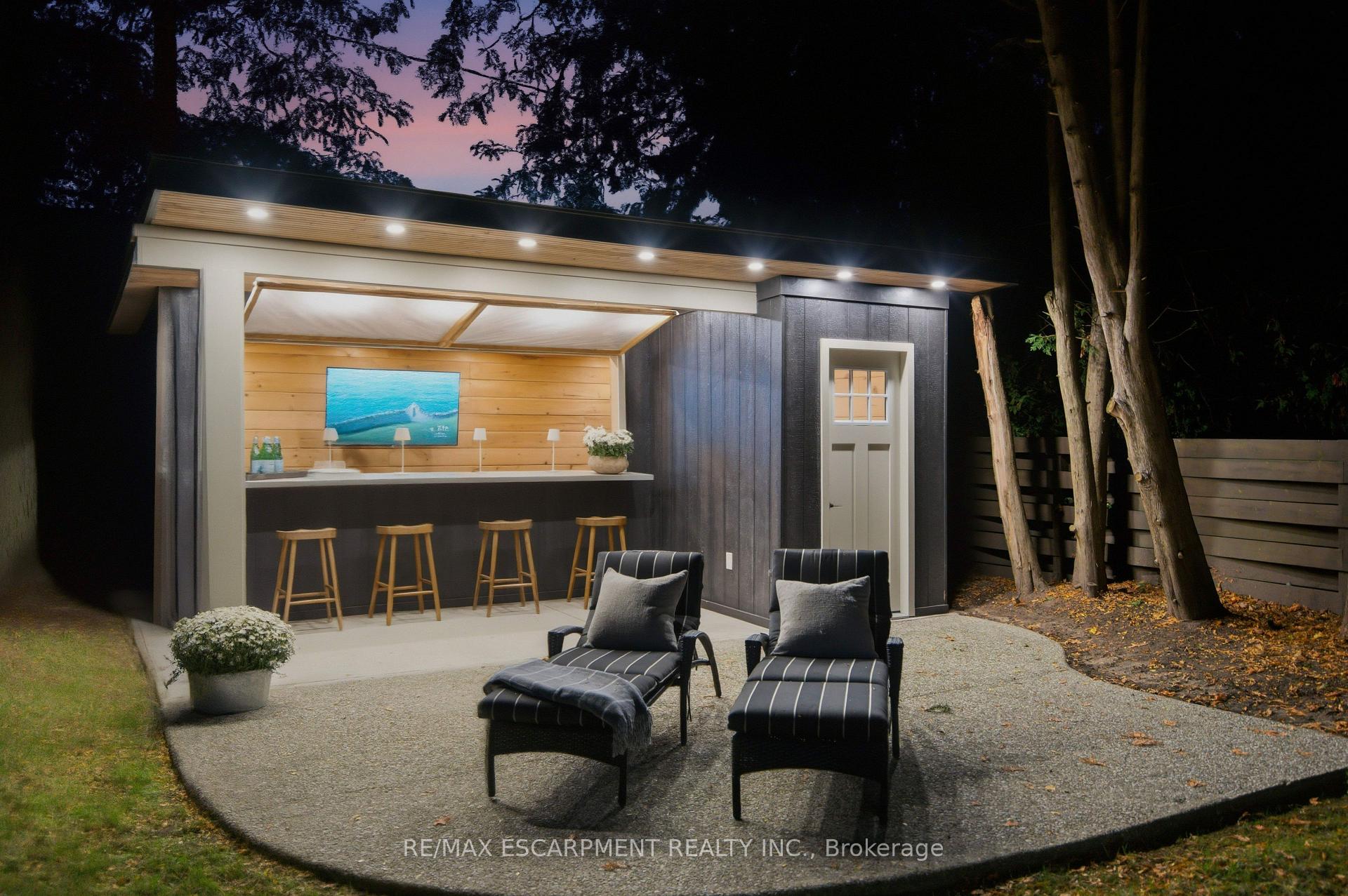 Photo 48 of 890 Forest Glen Avenue, Burlington, LaSalle — HOMEH