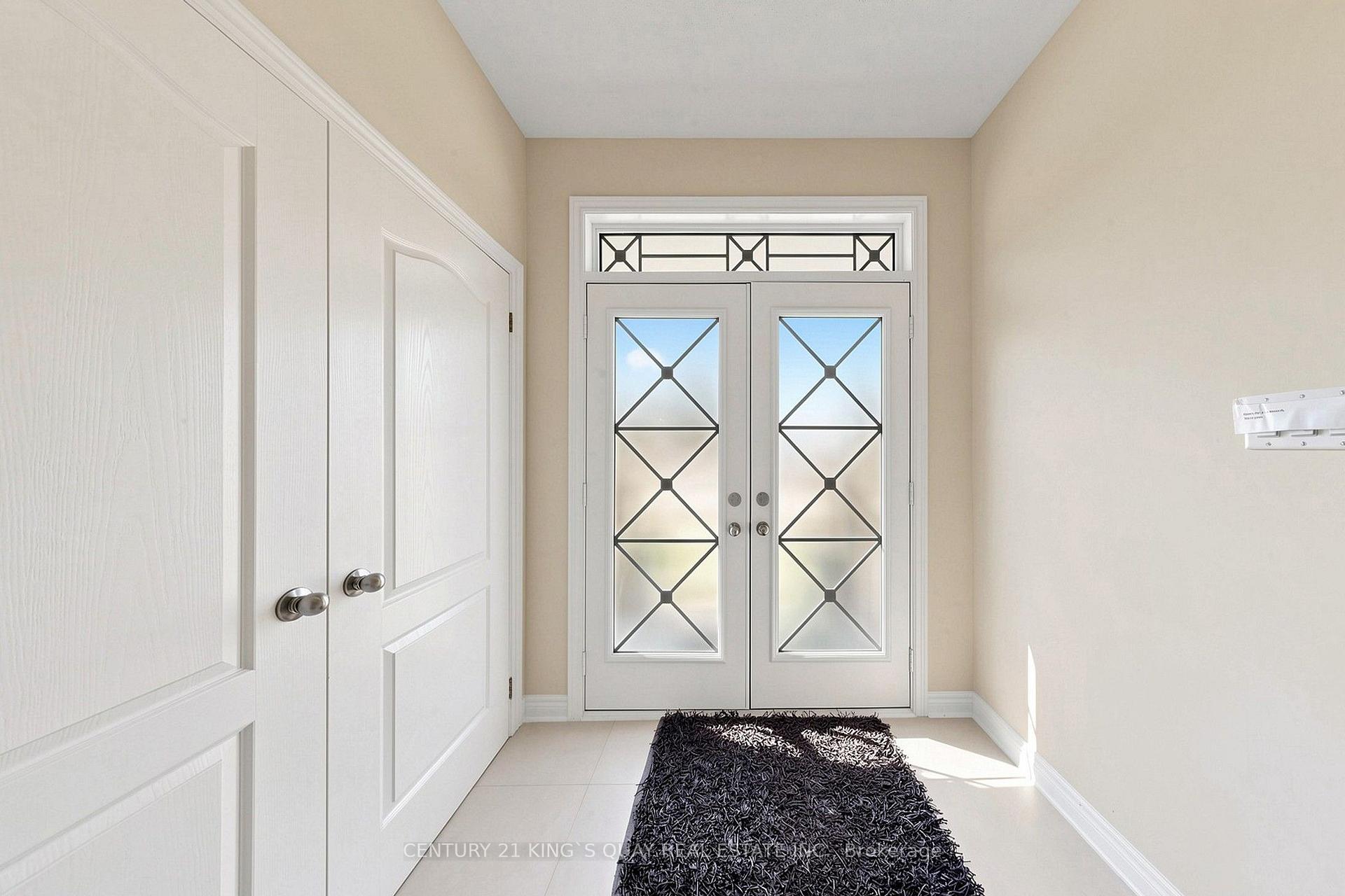 Photo 3 of 44 Dame Gruev Drive, Markham, Greensborough — HOMEH