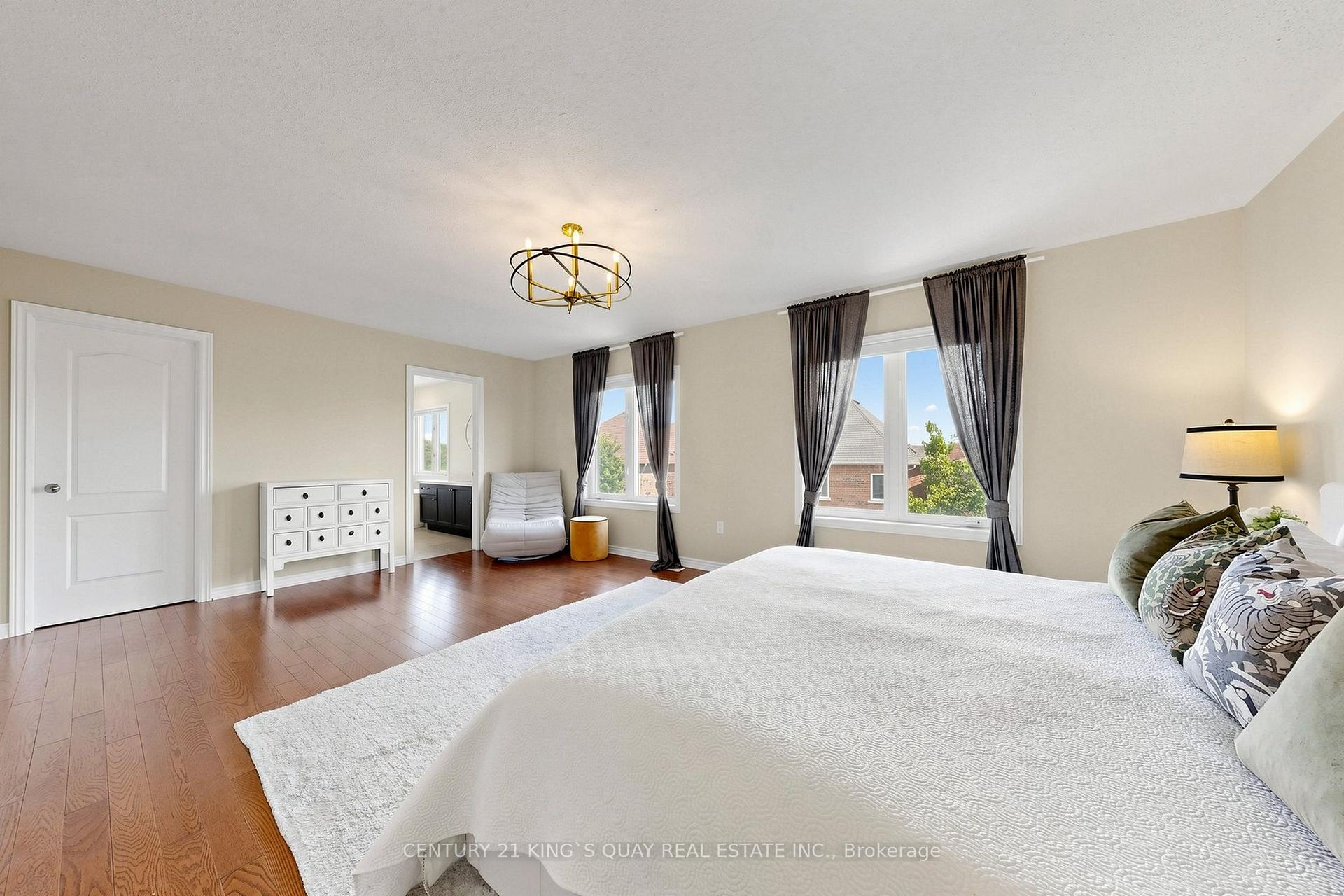 Photo 22 of 44 Dame Gruev Drive, Markham, Greensborough — HOMEH