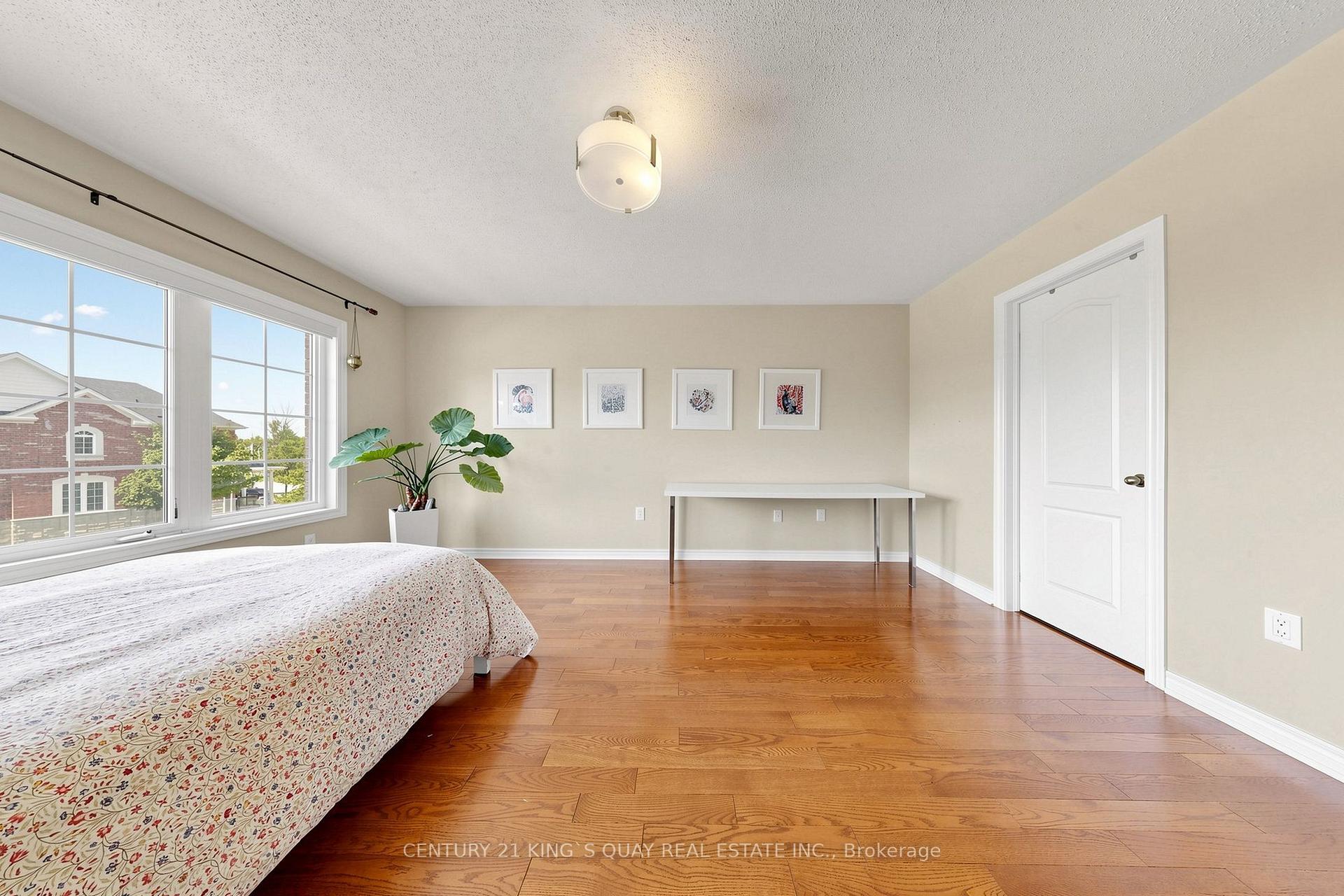 Photo 28 of 44 Dame Gruev Drive, Markham, Greensborough — HOMEH