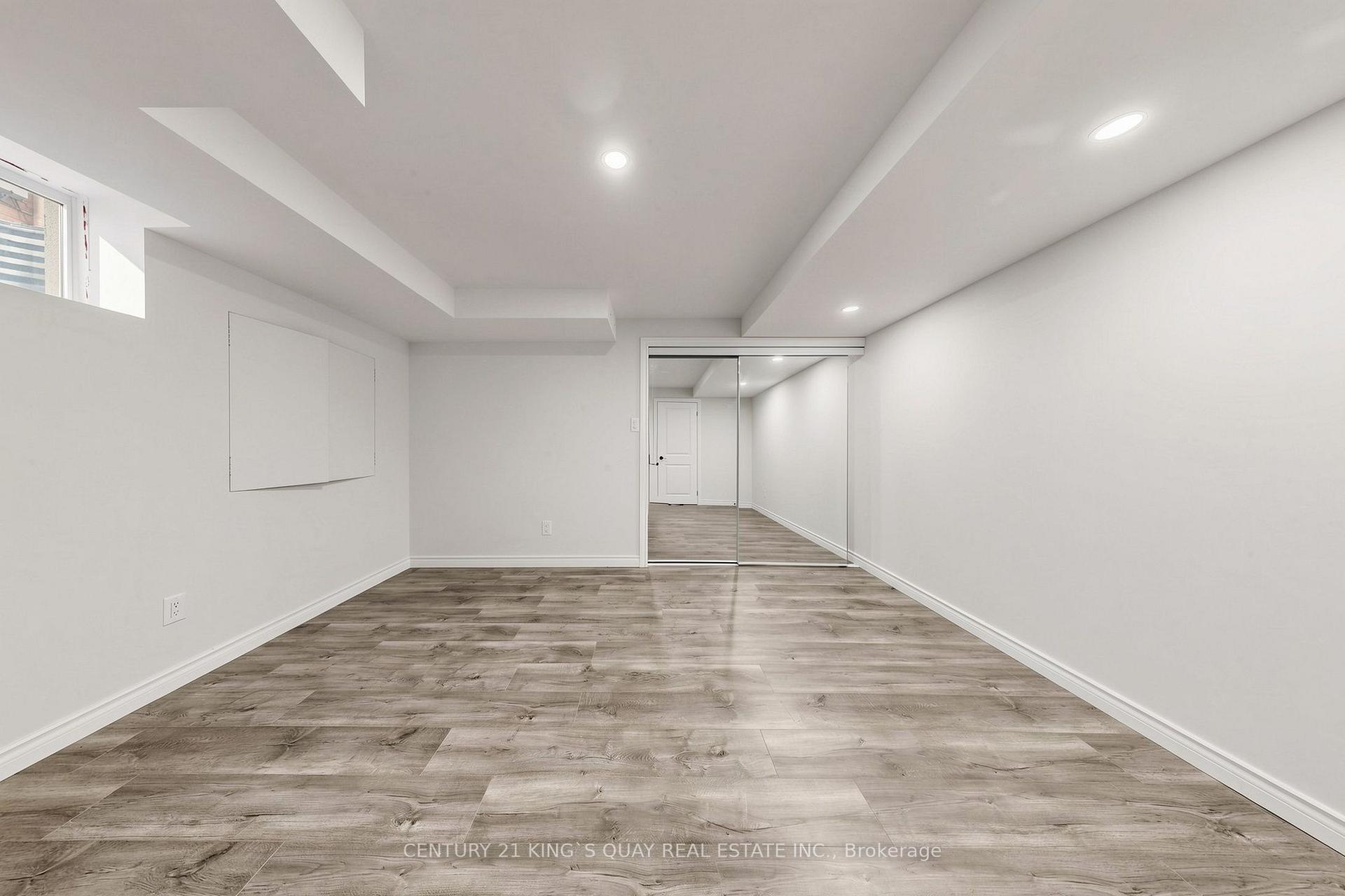 Photo 42 of 44 Dame Gruev Drive, Markham, Greensborough — HOMEH
