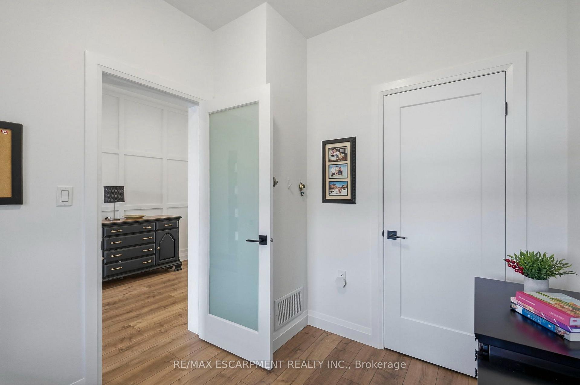 Photo 6 of 15 Saint Anthony Place, Hamilton, Fessenden — HOMEH