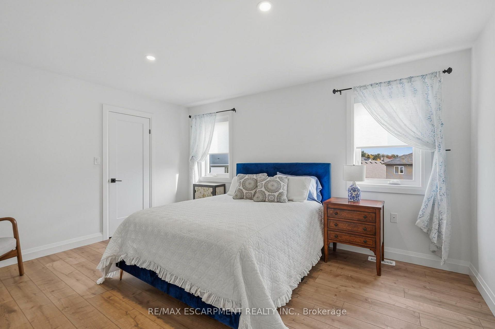 Photo 31 of 15 Saint Anthony Place, Hamilton, Fessenden — HOMEH