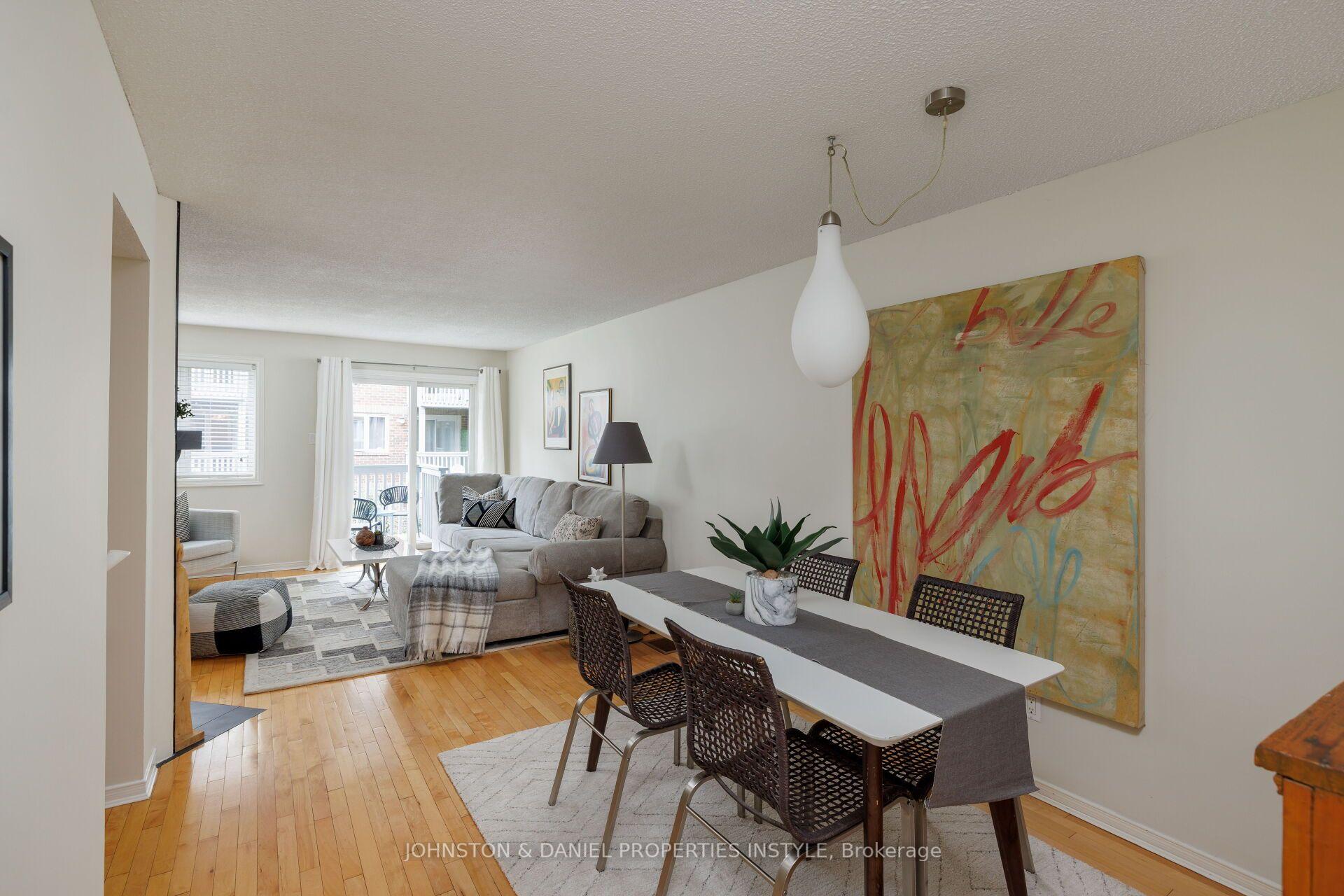 Photo 4 of 911D Adelaide Street W, Toronto, Niagara — HOMEH