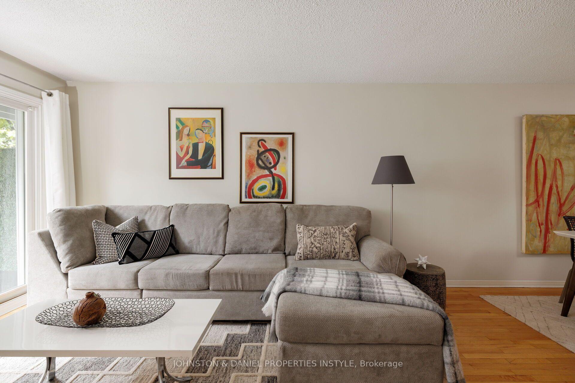 Photo 5 of 911D Adelaide Street W, Toronto, Niagara — HOMEH