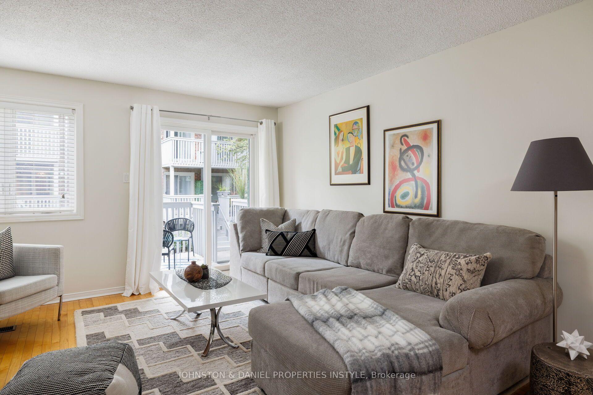 Photo 7 of 911D Adelaide Street W, Toronto, Niagara — HOMEH